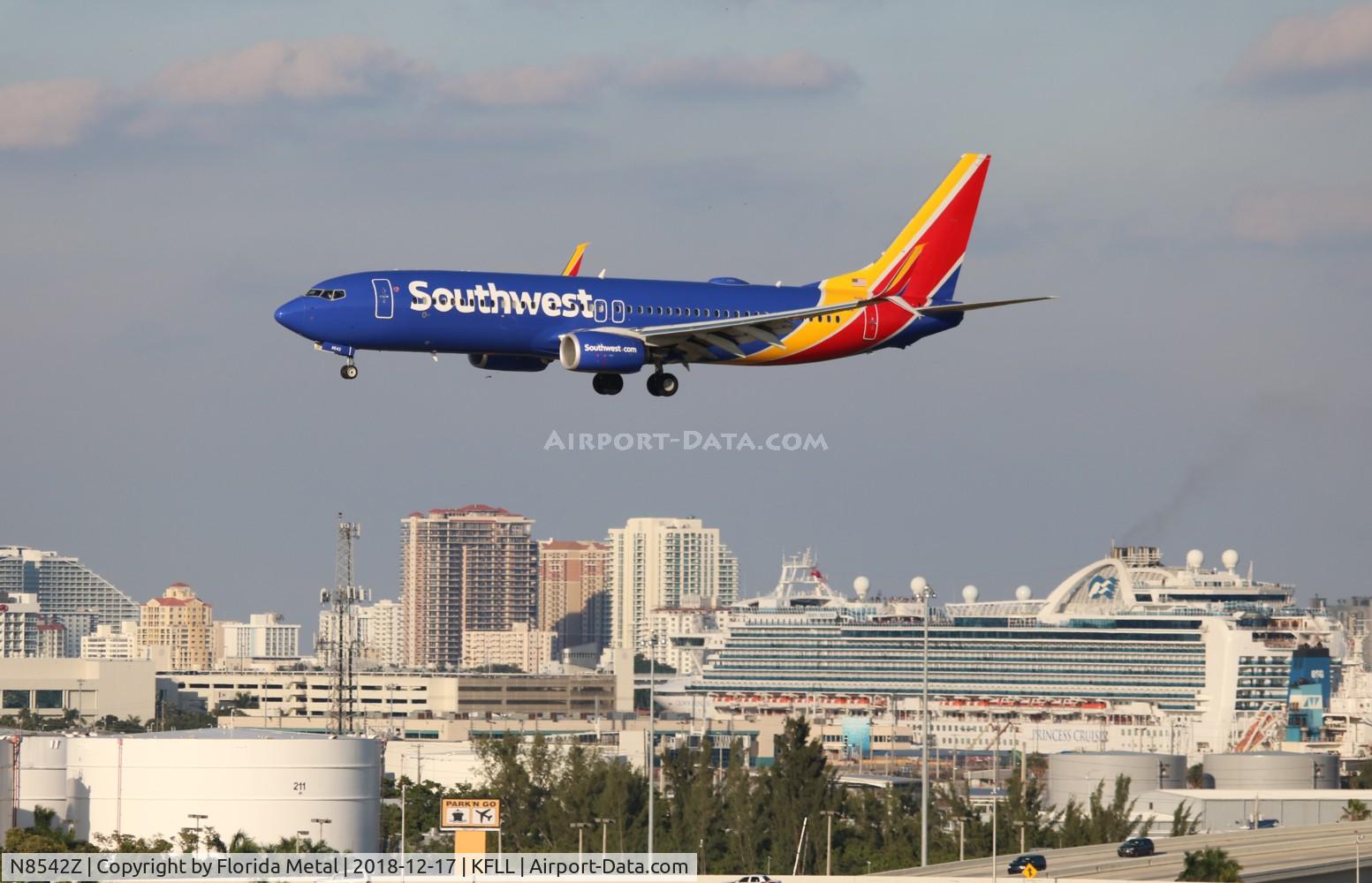 N8542Z, 2017 Boeing 737-8H4 C/N 63581, WN 737-800