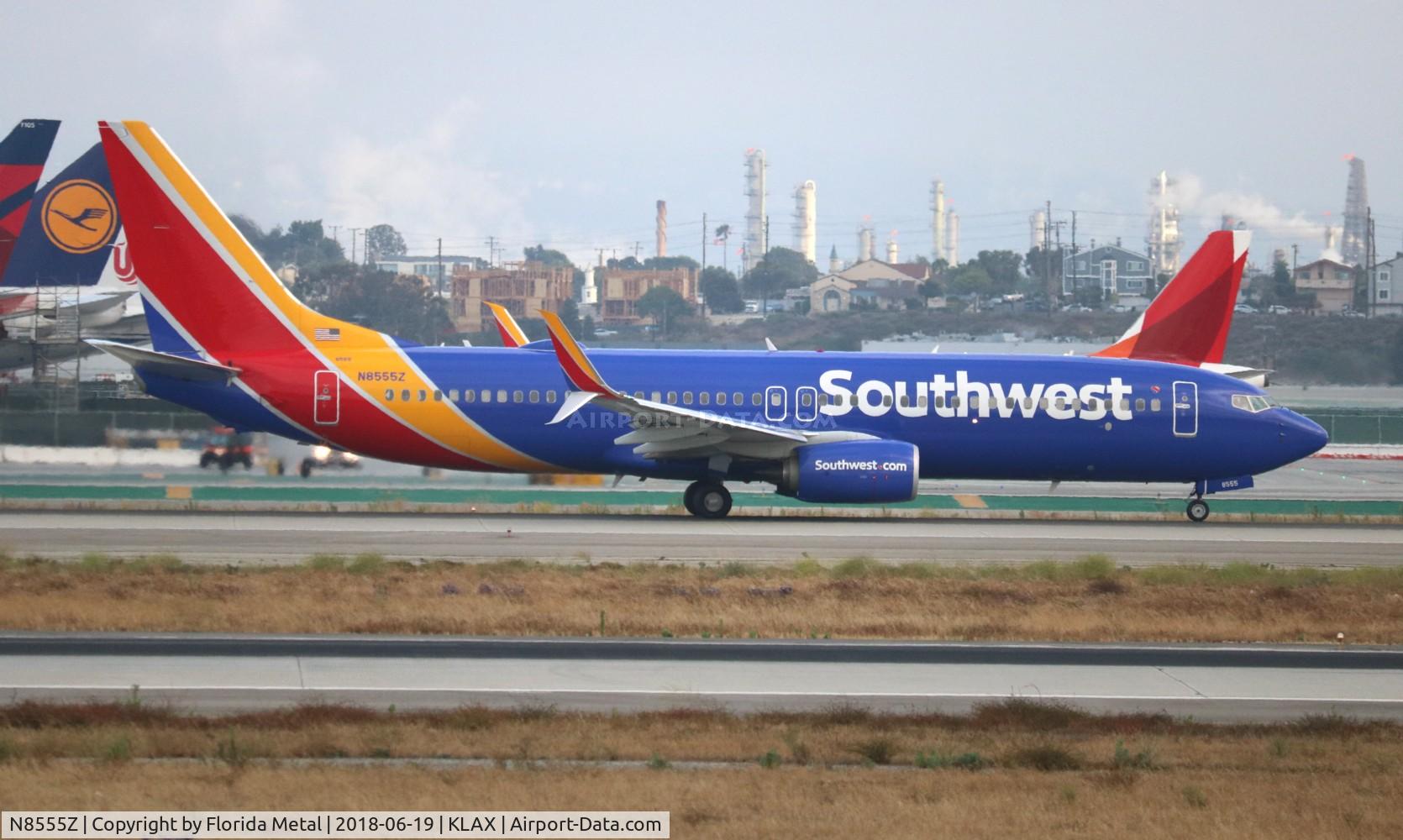 N8555Z, 2017 Boeing 737-8H4 C/N 63600, WN 737-800