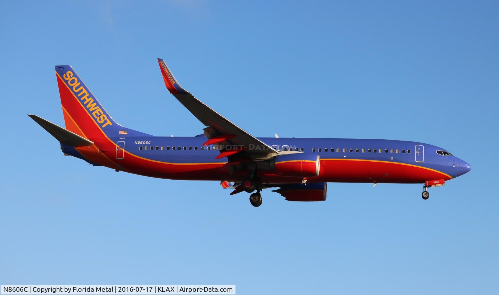N8606C, 2013 Boeing 737-8H4 C/N 35964, SWA 737-800