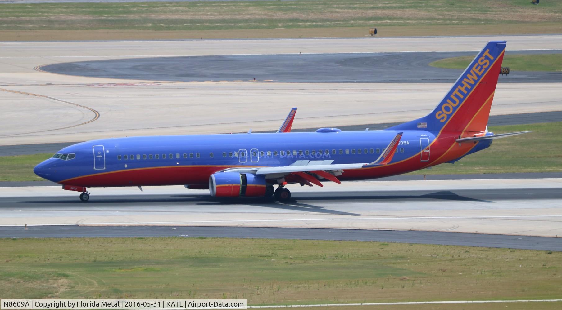 N8609A, 2013 Boeing 737-8H4 C/N 36893, SWA 737-800