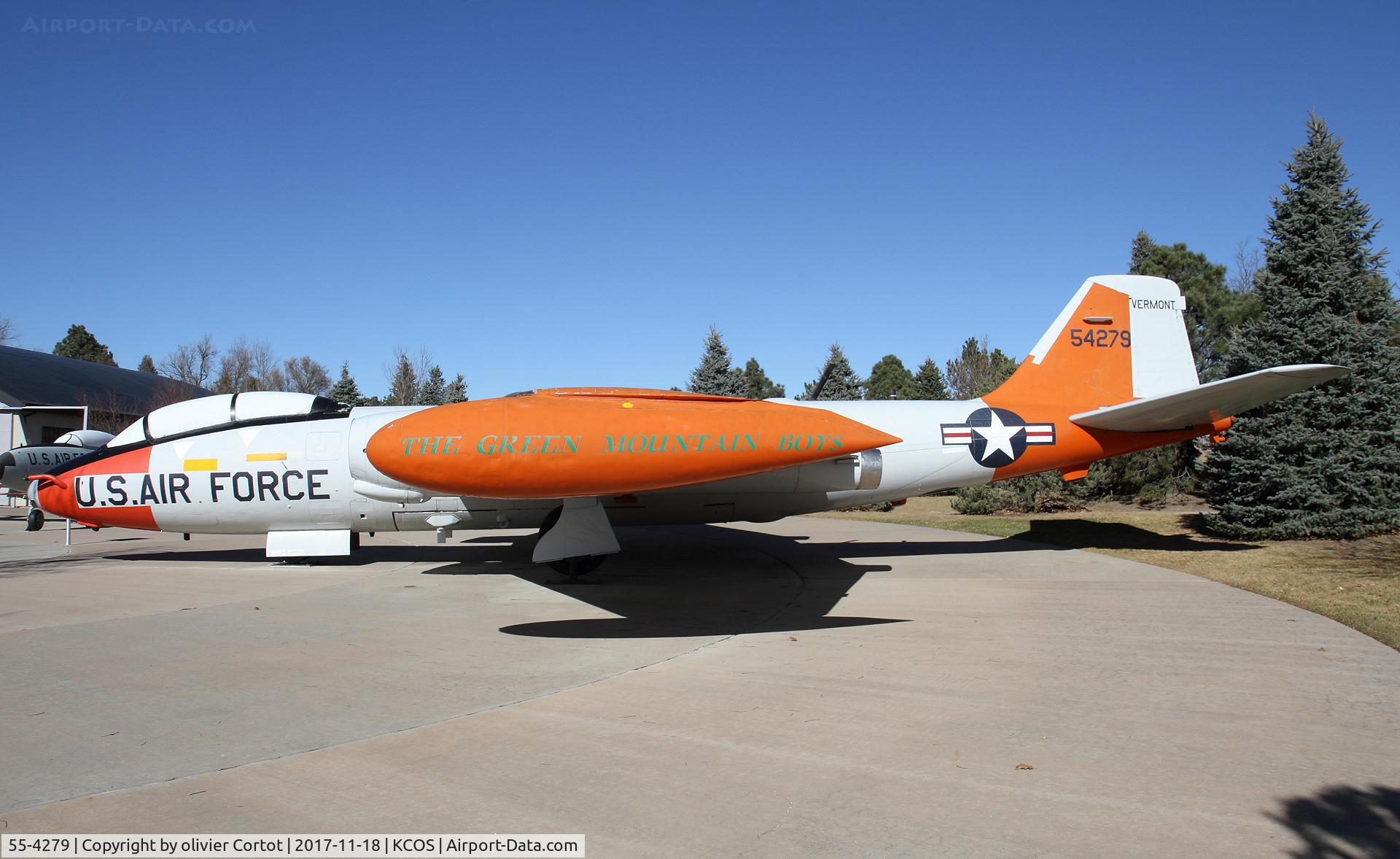 55-4279, 1955 Martin EB-57E Canberra C/N 381, profile view