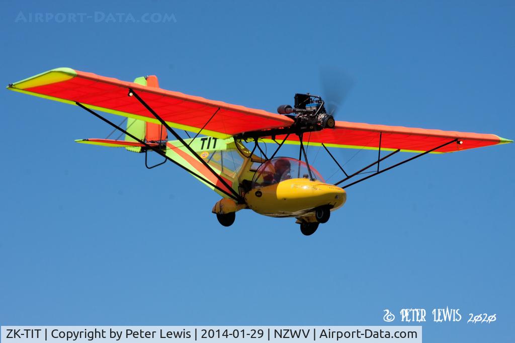 ZK-TIT, Micro Aviation B22 Bantam C/N 0137, J R Bracken, Matawai