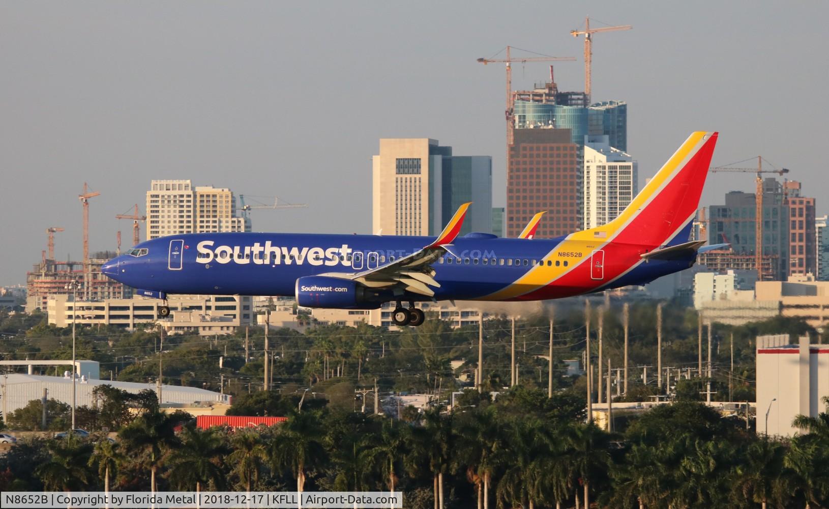 N8652B, 2014 Boeing 737-8H4 C/N 36971, WN 737-800