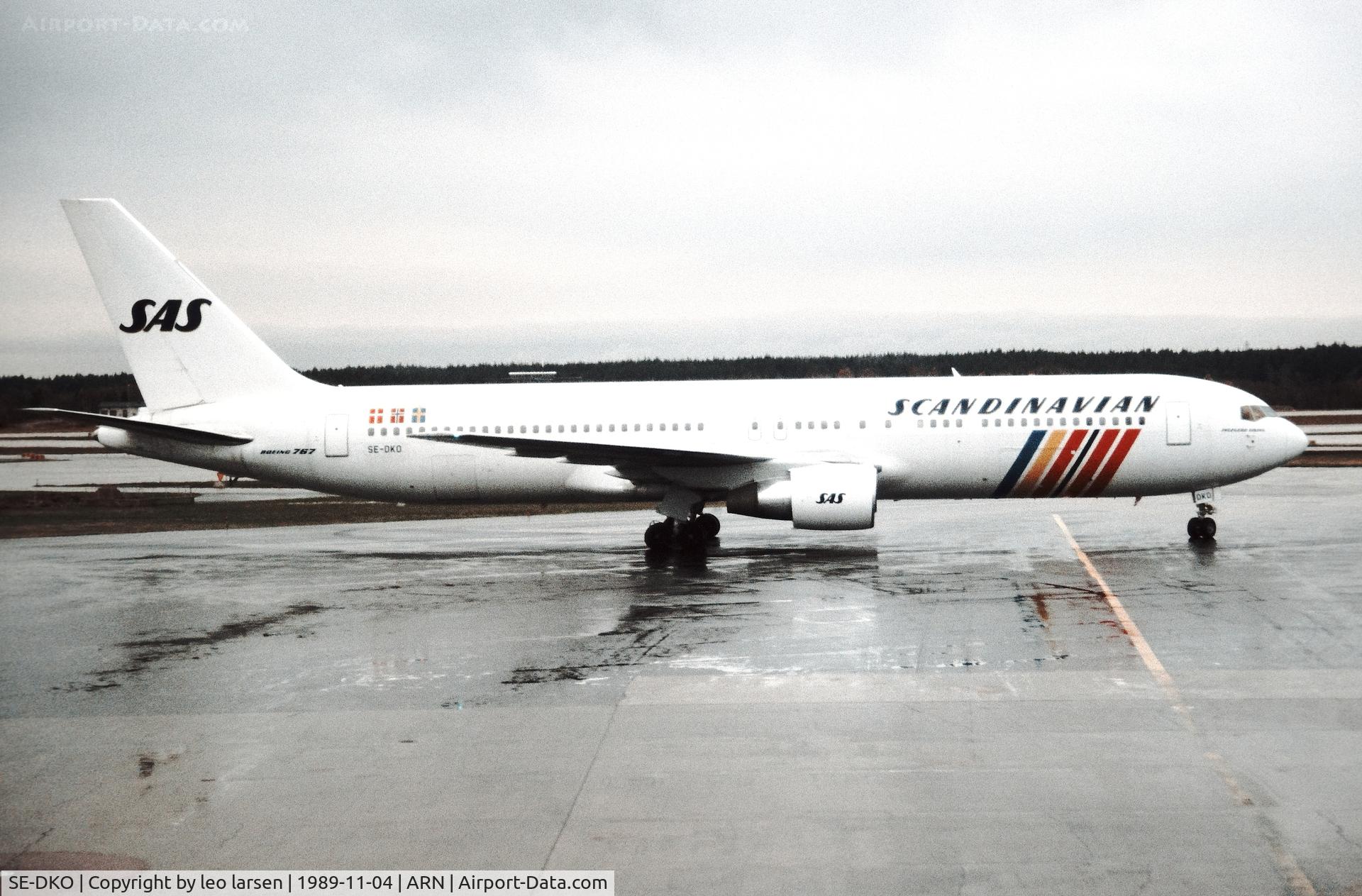 SE-DKO, 1989 Boeing 767-383/ER C/N 24318, Arlanda 4.11.1989