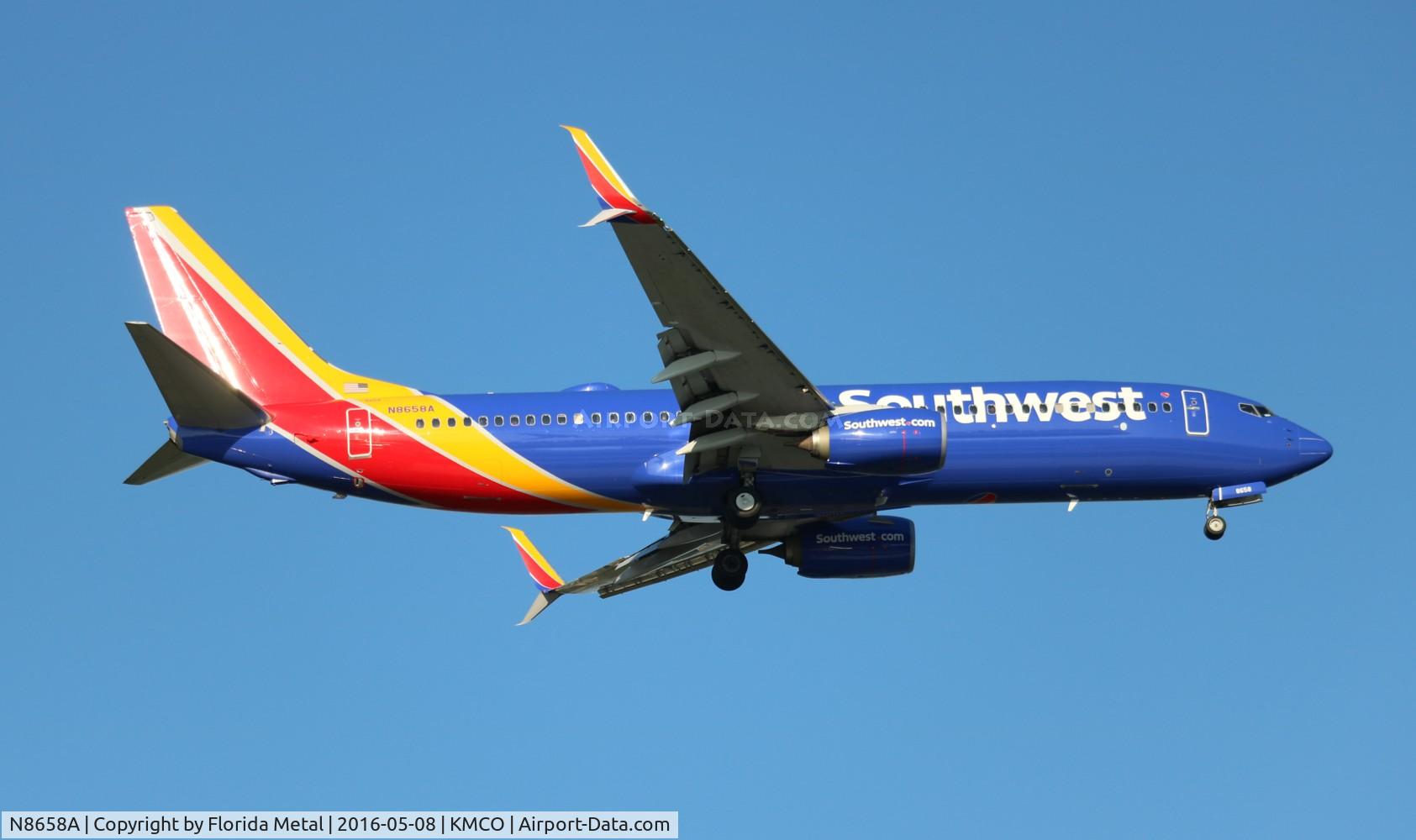 N8658A, 2015 Boeing 737-8H4 C/N 36899, WN 737-800