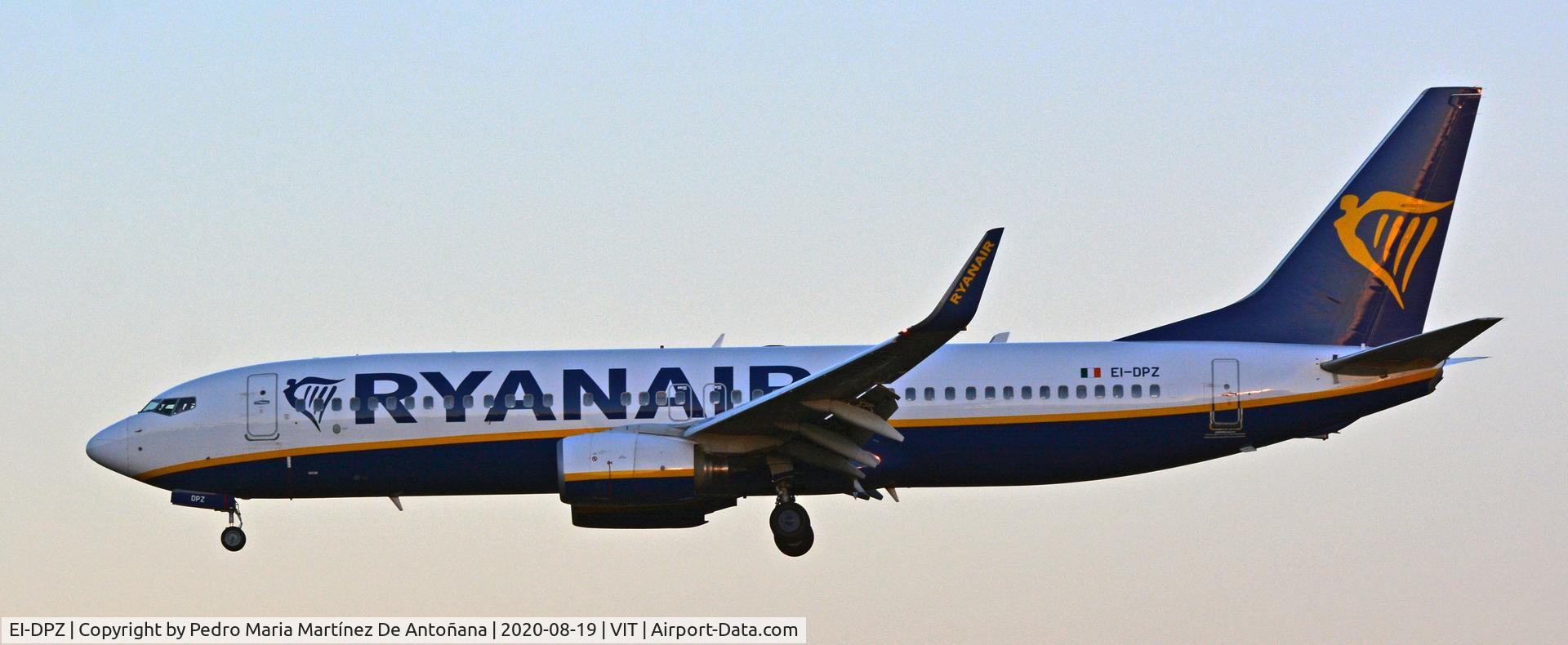 EI-DPZ, 2007 Boeing 737-8AS C/N 33616, Aeropuerto de Foronda - Vitoria-Gasteiz - Euskadi - España