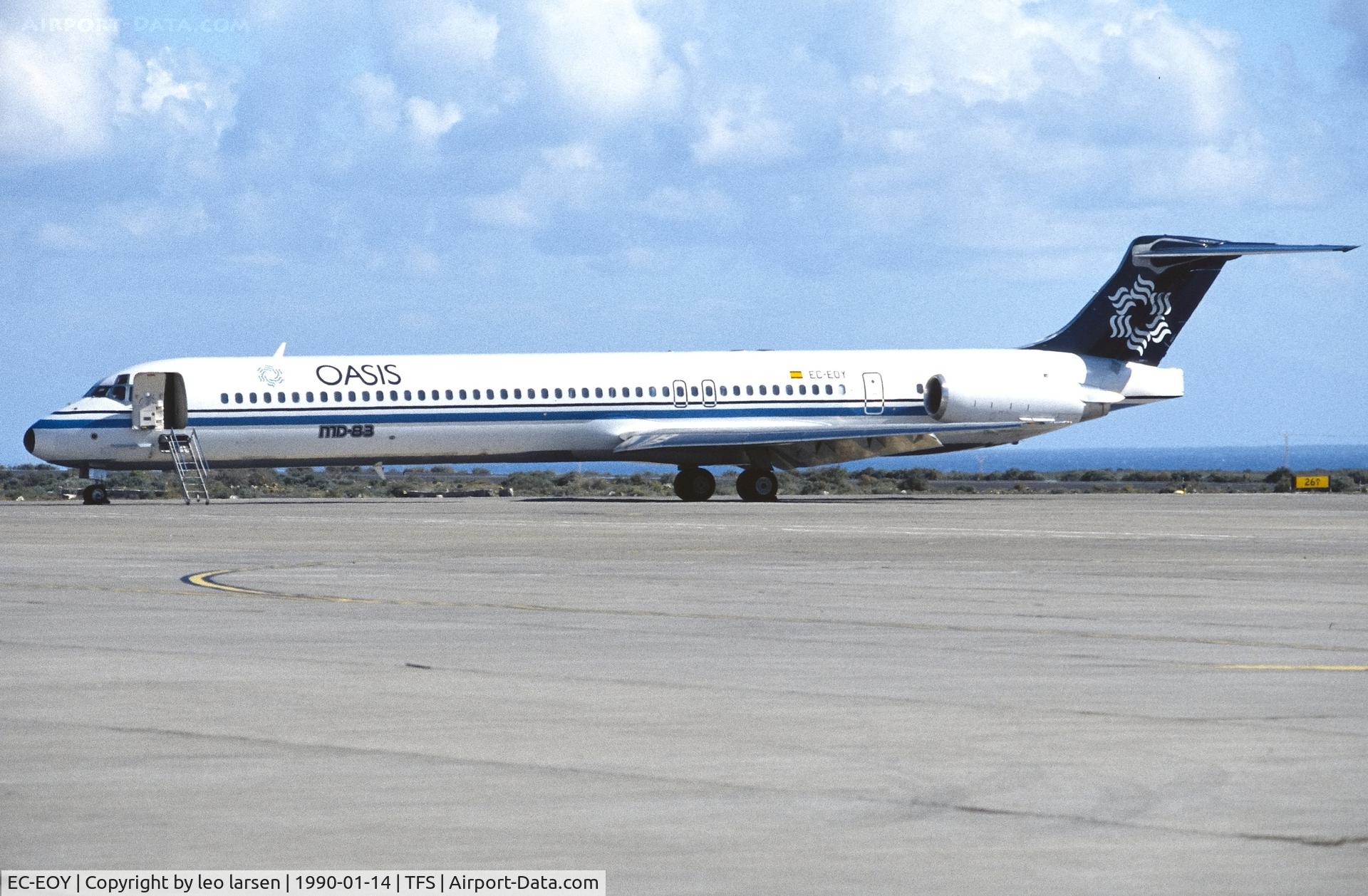 EC-EOY, 1989 McDonnell Douglas MD-83 (DC-9-83) C/N 49629, Tenerife 14.11990