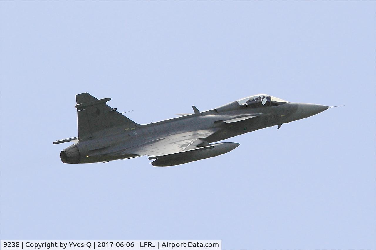 9238, Saab JAS-39C Gripen C/N 39238, Saab JAS-39C Gripen, Take off rwy 26, Landivisiau Naval Air Base (LFRJ) Tiger Meet 2017