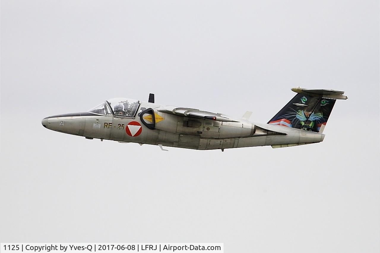 1125, Saab 105OE C/N 105425, Saab 105OE, Climbing from rwy 08, Landivisiau Naval Air Base (LFRJ) Tiger Meet 2017