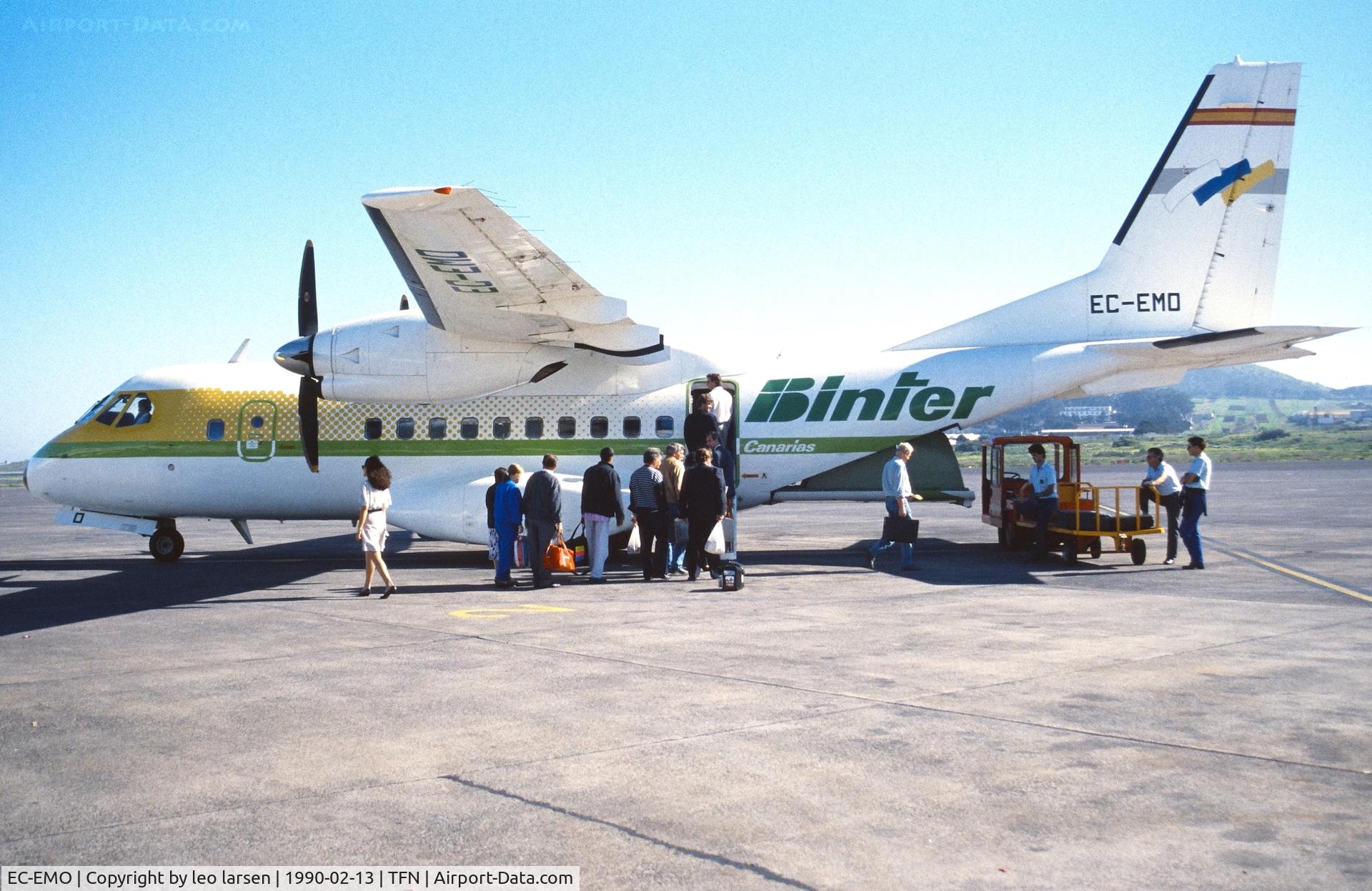 EC-EMO, 1988 Airtech CN-235-10 C/N C006, Tenrife North 13.2.1990