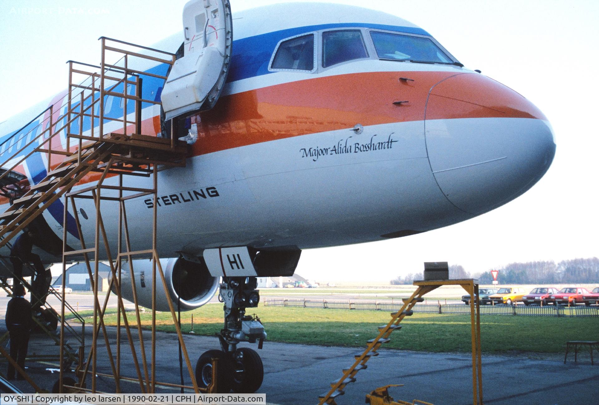 OY-SHI, 1988 Boeing 757-27B C/N 24137, Copenhagen 21.2.1990