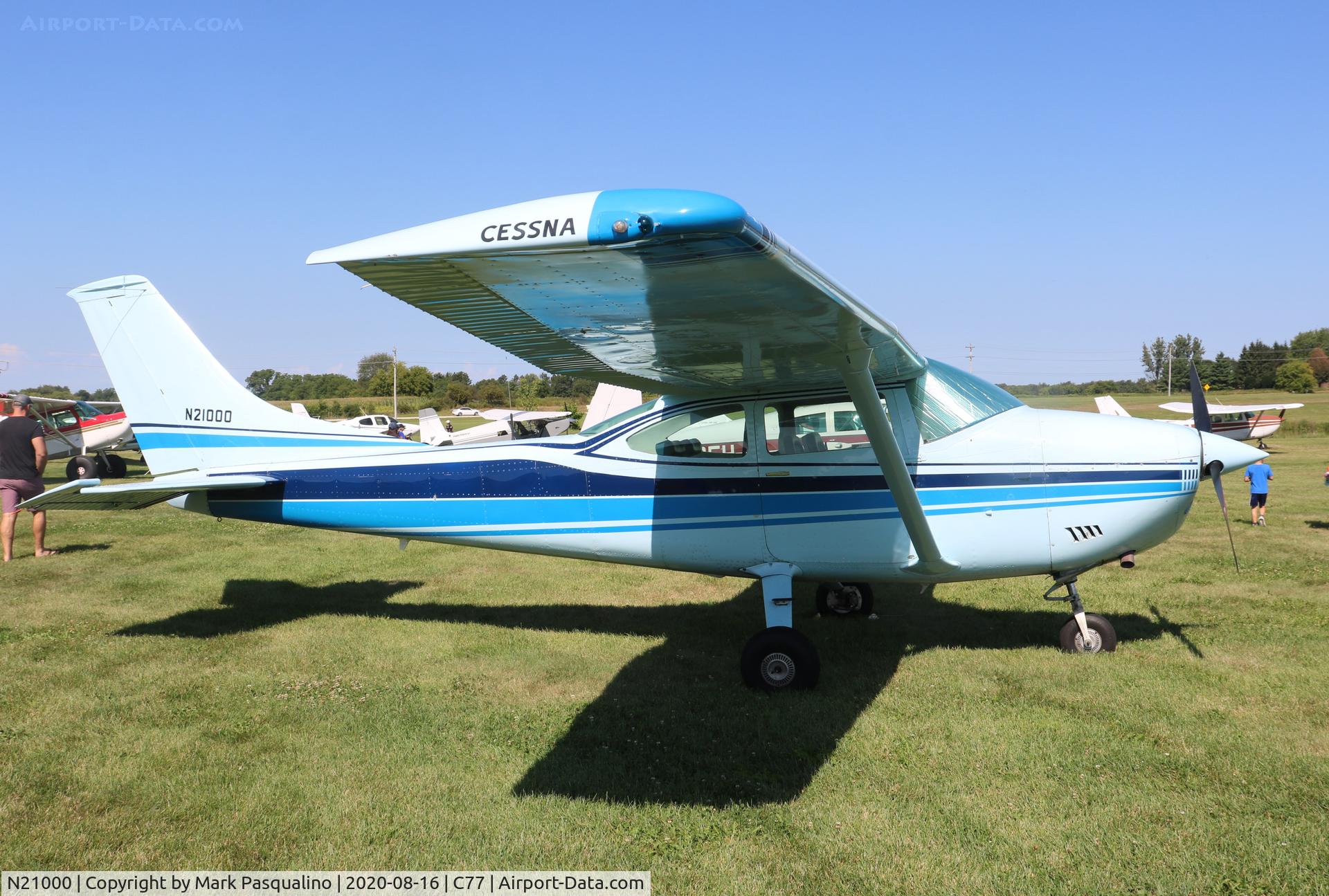 N21000, 1972 Cessna 182P Skylane C/N 18261346, Cessna 182P