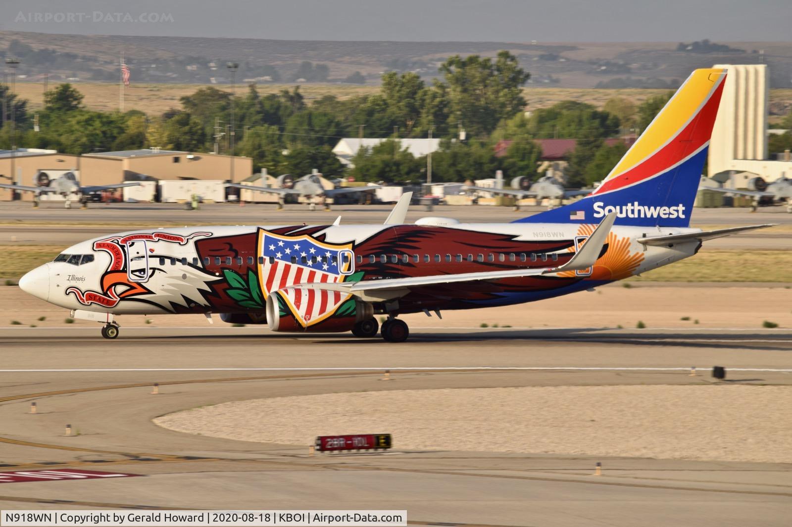 N918WN, 2008 Boeing 737-7H4 C/N 29843, Take off from 10L.