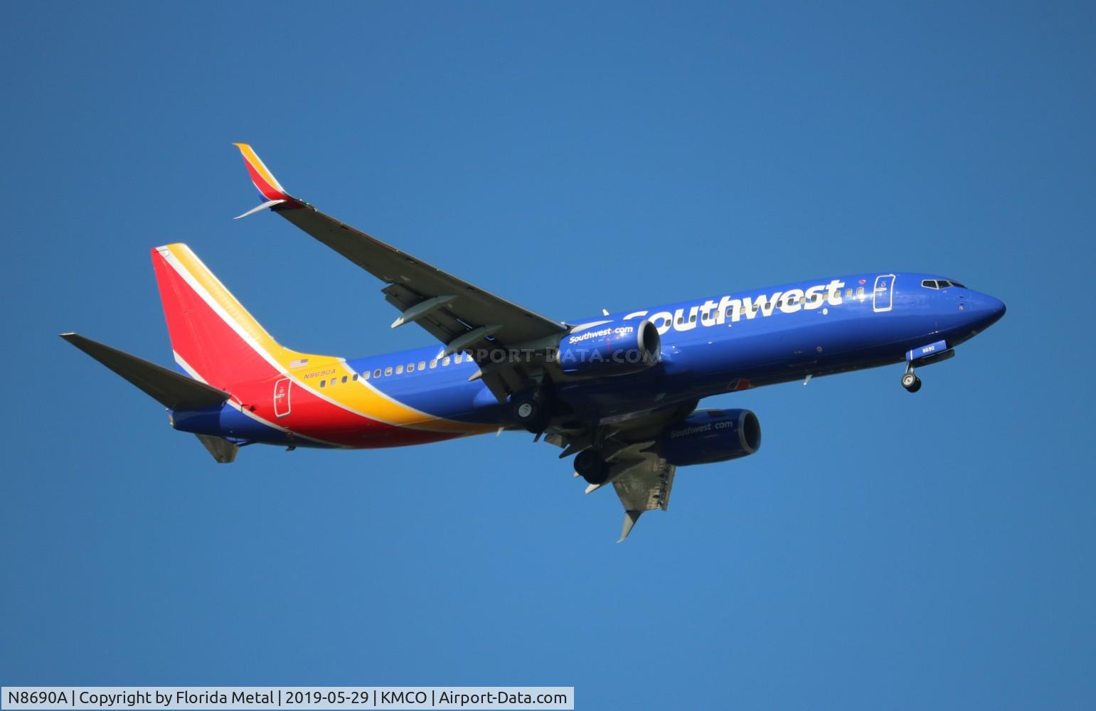 N8690A, 2016 Boeing 737-8H4 C/N 36916, WN 737-800
