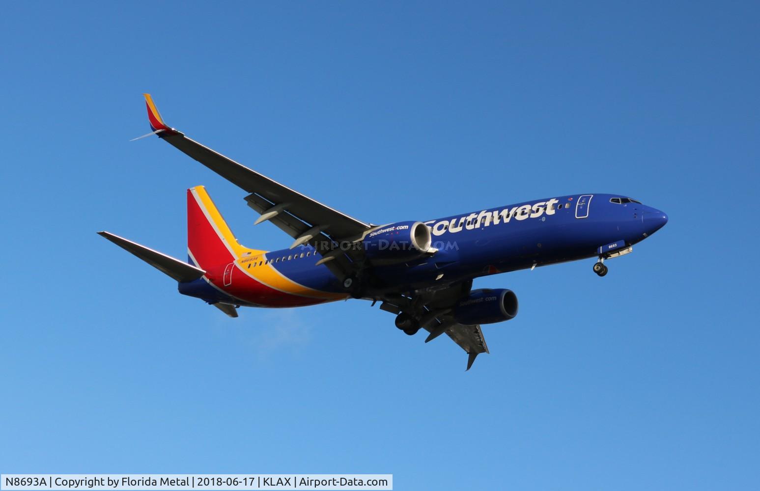 N8693A, 2016 Boeing 737-8H4 C/N 36921, WN 737-800
