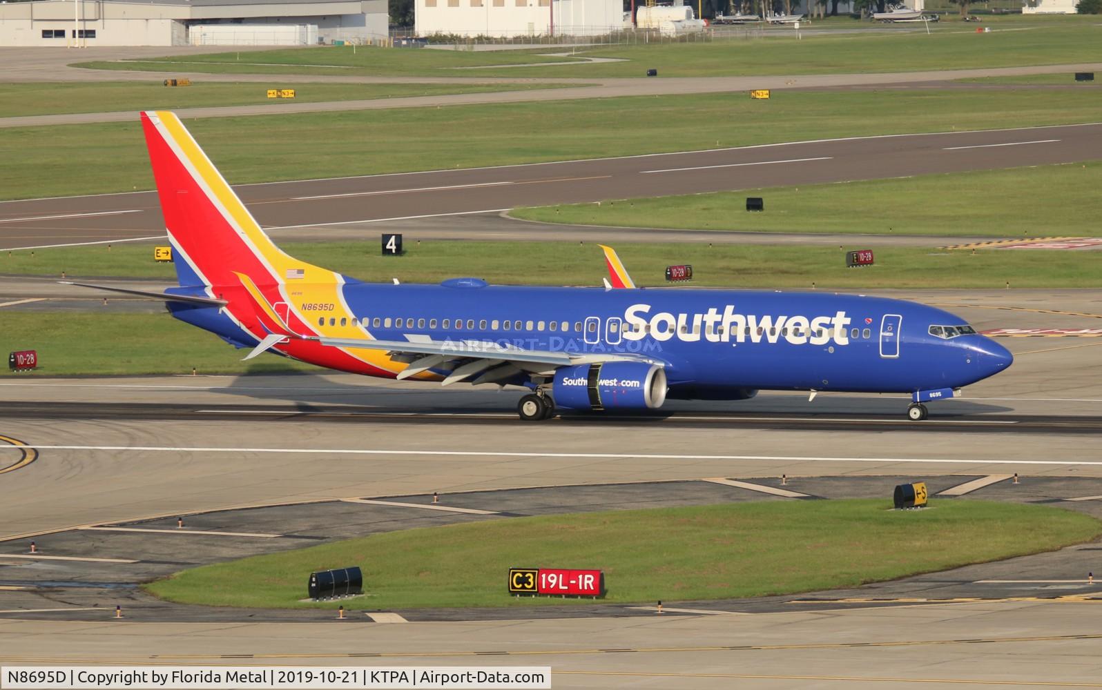 N8695D, 2016 Boeing 737-8H4 C/N 35965, WN 737-800