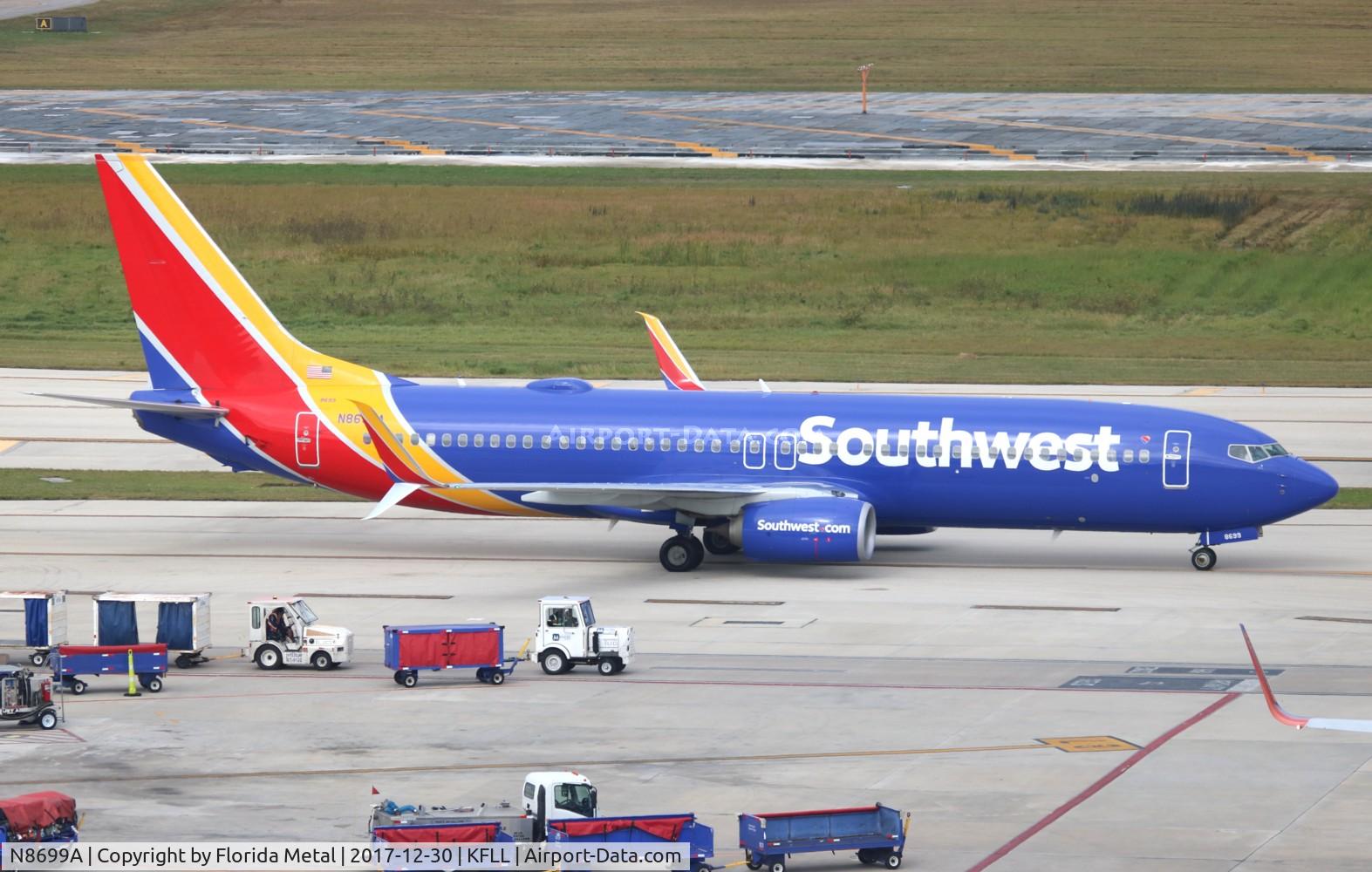 N8699A, 2016 Boeing 737-8H4 C/N 36923, WN 737-800