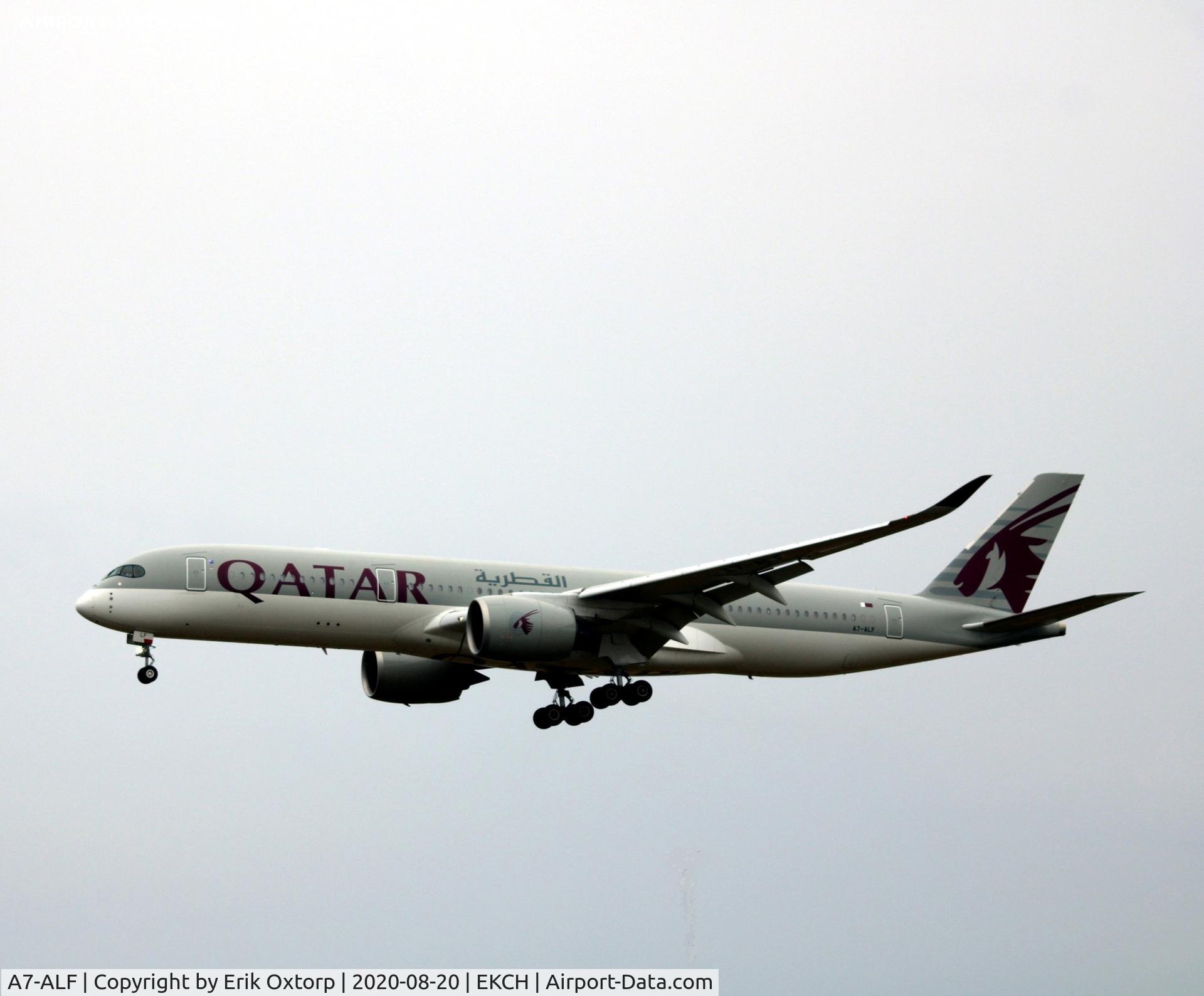 A7-ALF, 2015 Airbus A350-941 C/N 011, A7-ALF landing rw 22L