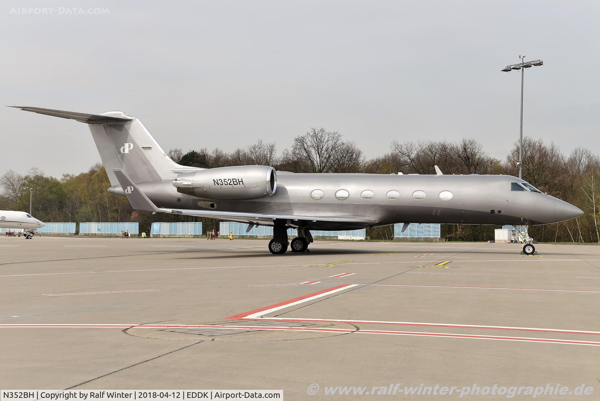N352BH, 1999 Gulfstream Aerospace G-IV C/N 1393, Gulfstream Aerospace G-IV - GLE GLE Sunny Isles - 1393 - N352BH - 12.04.2018 - CGN