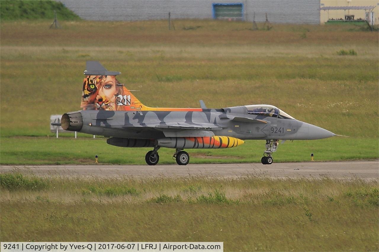 9241, Saab JAS-39C Gripen C/N 39241, Saab JAS-39C Gripen, Taxiing to flight line, Landivisiau Naval Air Base (LFRJ) Tiger Meet 2017