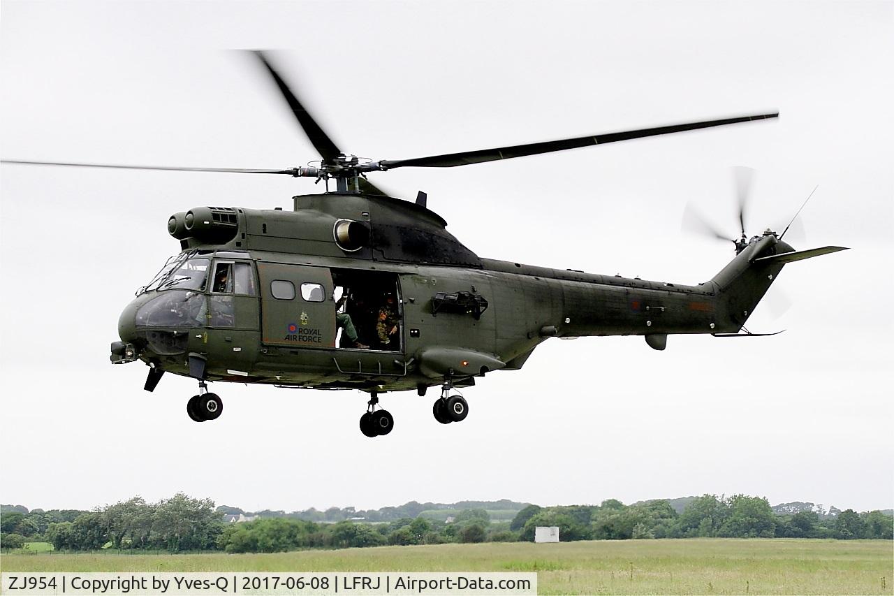 ZJ954, Westland Puma HC.2 C/N 1310, Westland SA-330E Puma HC2, Landing, Landivisiau Naval Air Base (LFRJ) Tiger Meet 2017