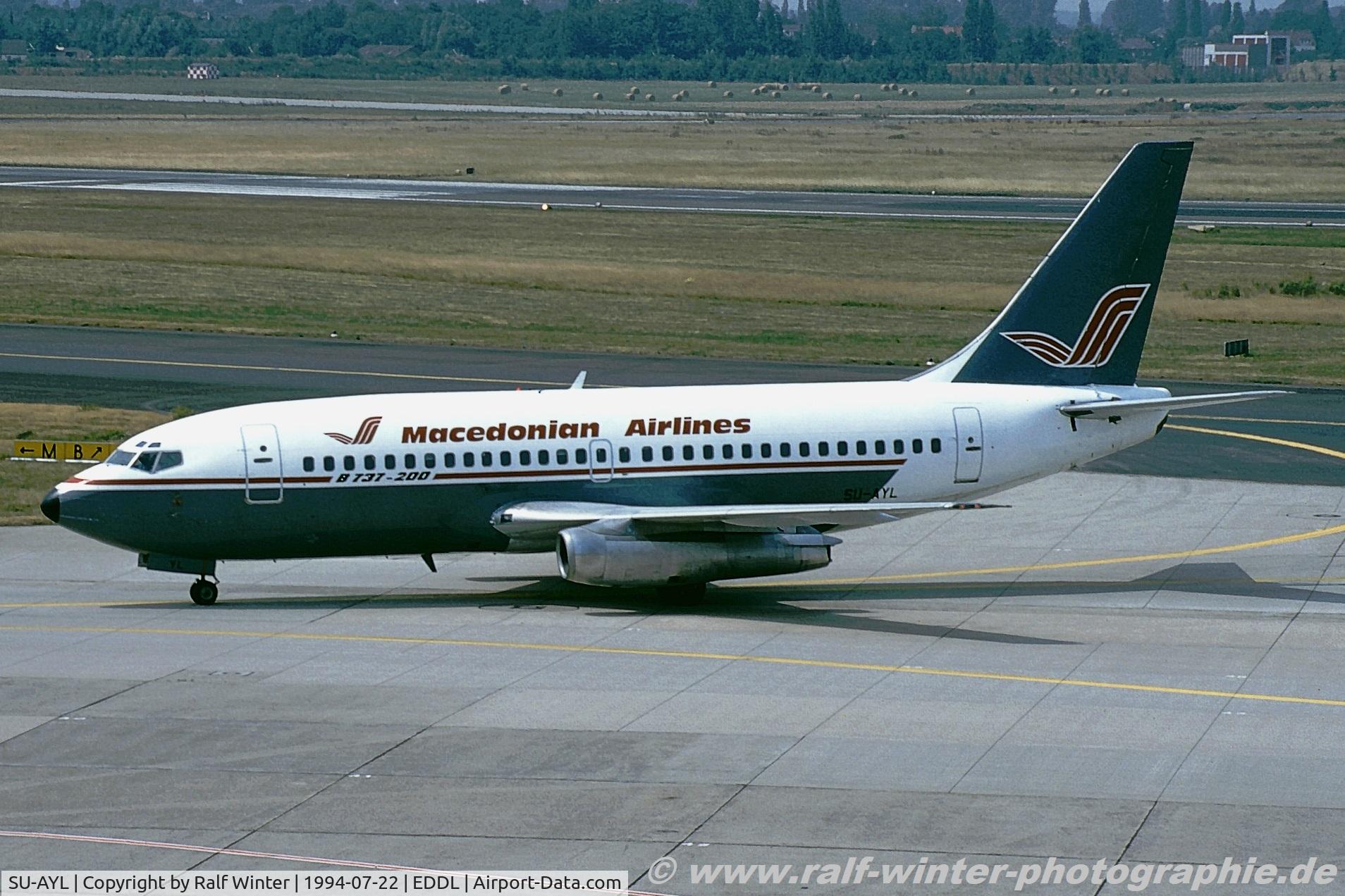 SU-AYL, 1975 Boeing 737-266 C/N 21195, Boeing 737-266Adv - IN MAK Macedonian Airlines - 21195 - SU-AYL - 071994 - DUS