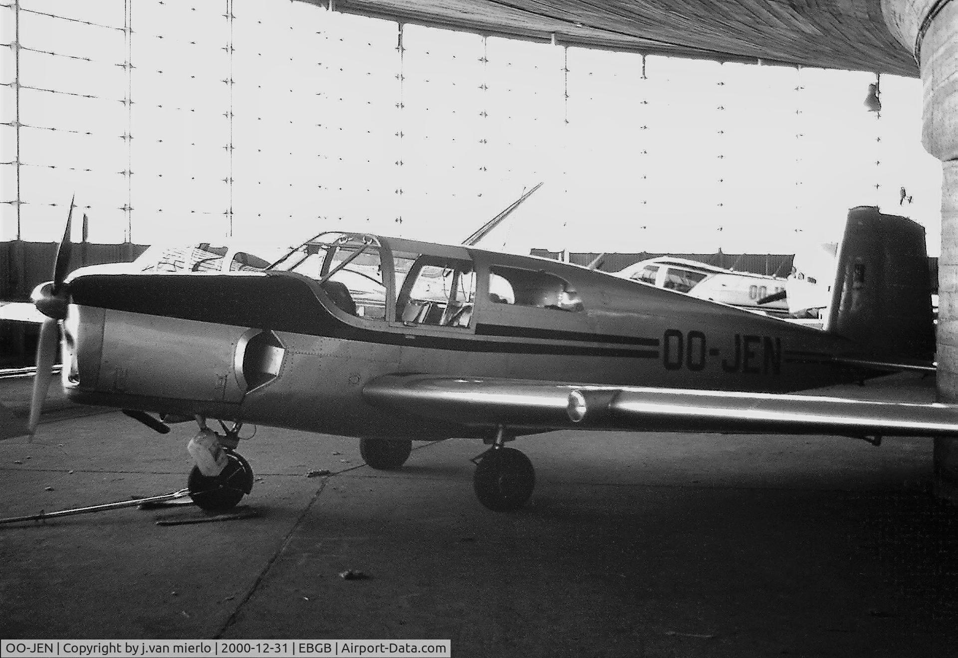 OO-JEN, 1947 Saab 91A Safir C/N 91-140, scan slide