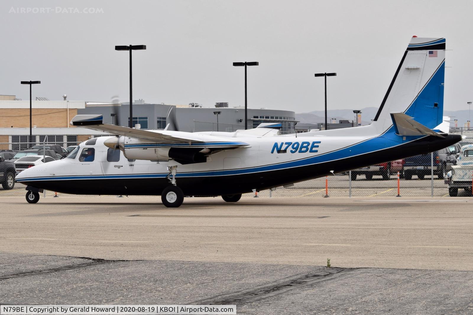 N79BE, 1977 Rockwell 690B Turbo Commander C/N 11408, Taxiing onto north GA ramp.