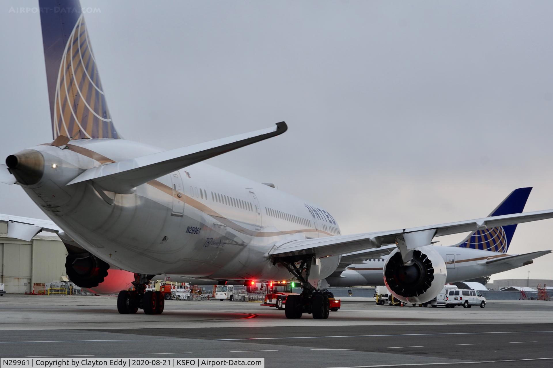 N29961, 2015 Boeing 787-9 Dreamliner Dreamliner C/N 37811, SFO 2020.