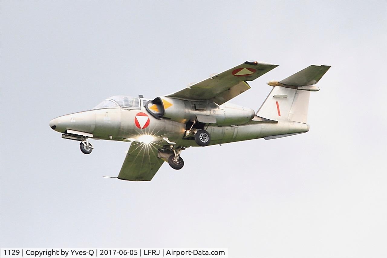 1129, Saab 105OE C/N 105429, Saab 105OE, On final rwy 26, Landivisiau Naval Air Base (LFRJ) Tiger Meet 2017