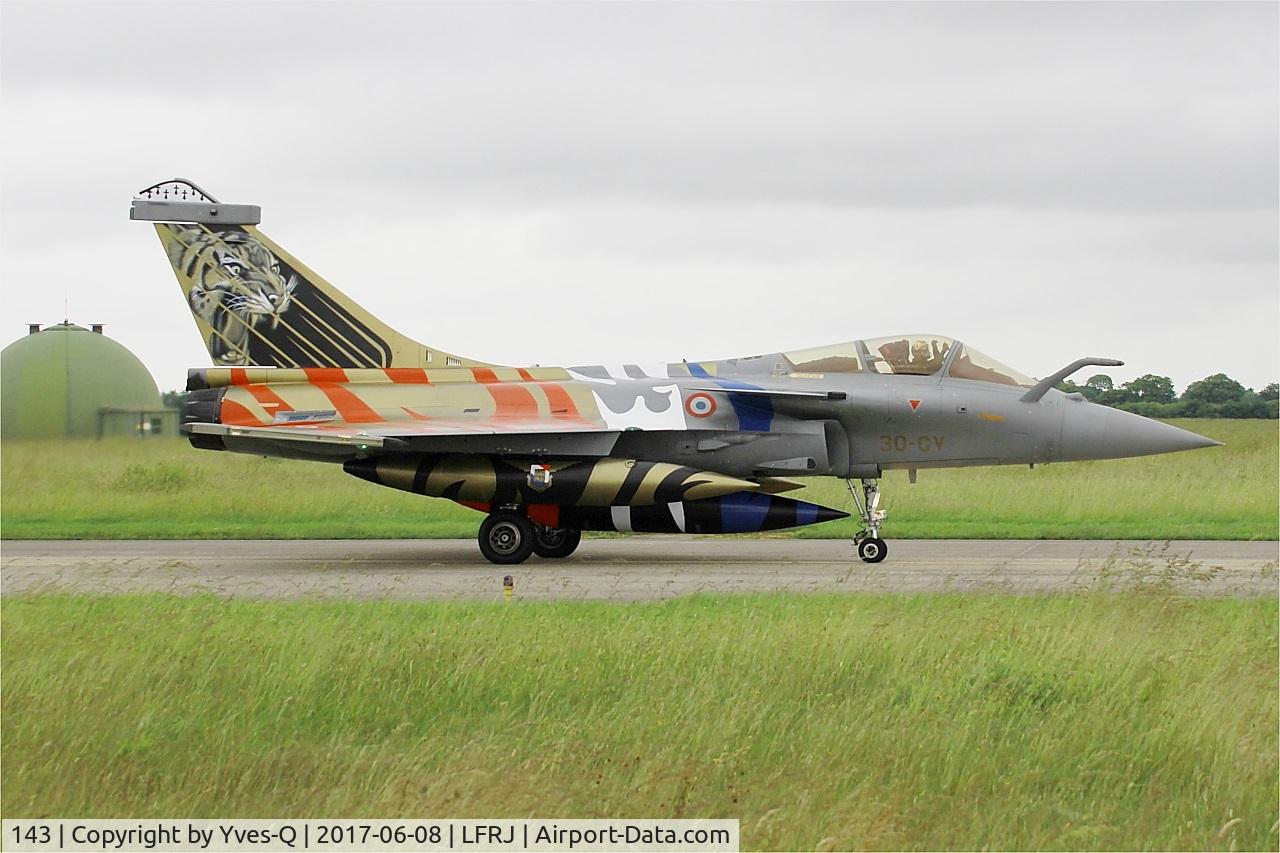 143, 2013 Dassault Rafale C C/N 143, Dassault Rafale C, Taxiing to flight line, Landivisiau Naval Air Base (LFRJ) Tiger Meet 2017
