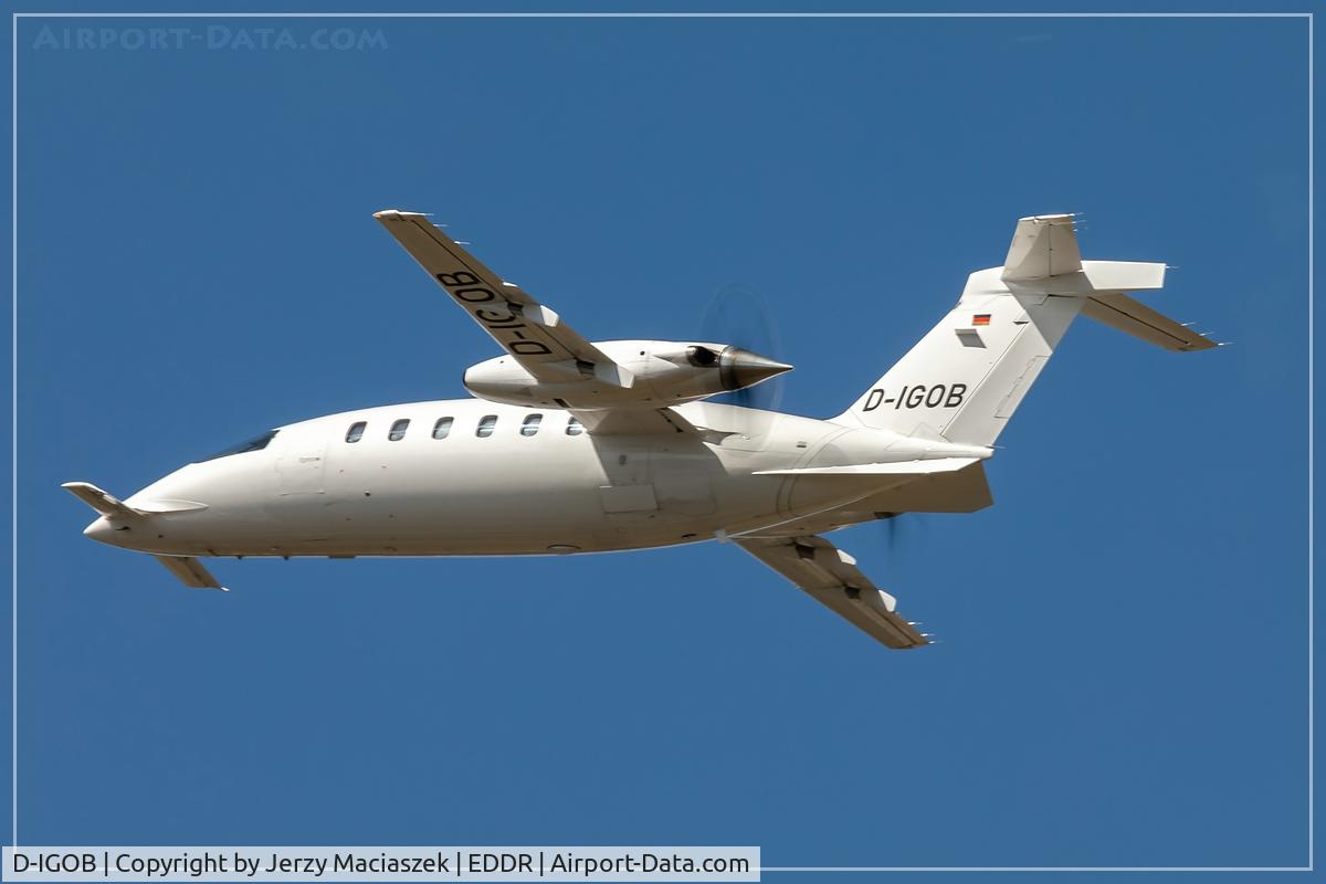 D-IGOB, 1992 Piaggio P-180 Avanti C/N 1016, 1992 Piaggio P-180 Avanti, c/n: 1016
