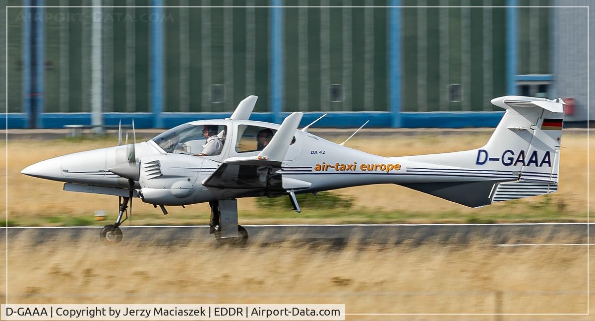D-GAAA, 2005 Diamond DA-42 Twin Star C/N 42.013, 2005 Diamond DA-42, c/n: 42.013