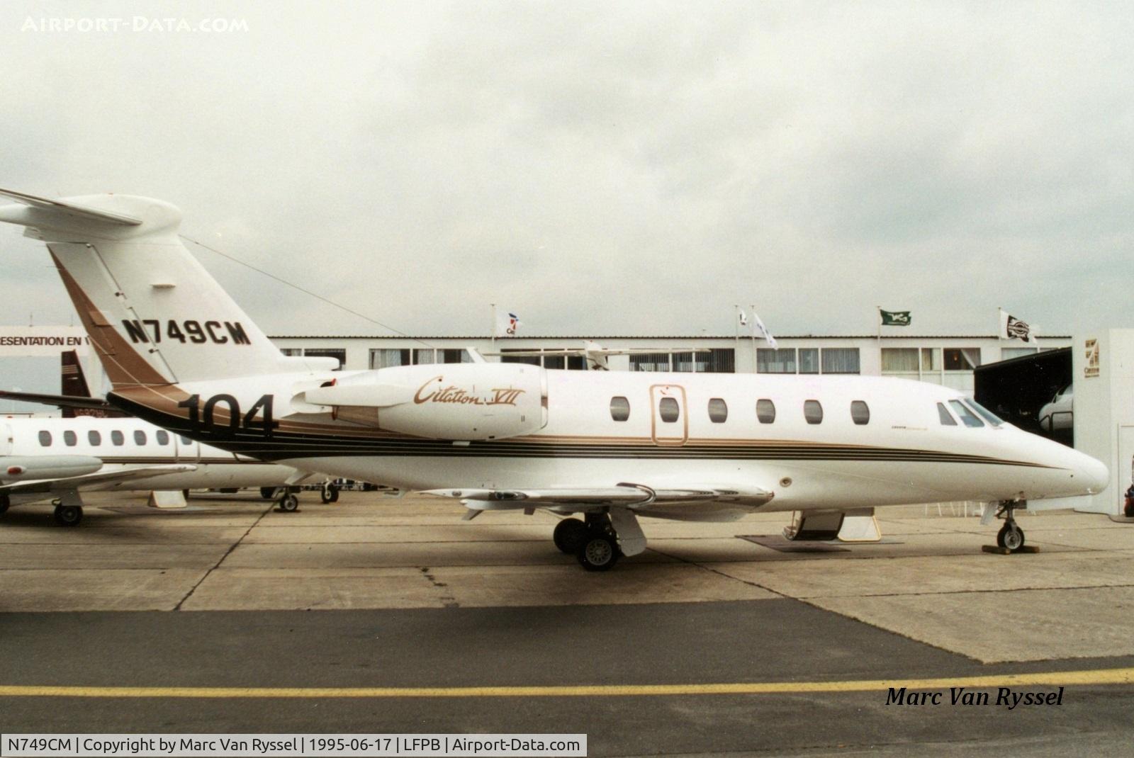 N749CM, Cessna 650 Citation VII C/N 650-7049, At Paris Airshow 1995.