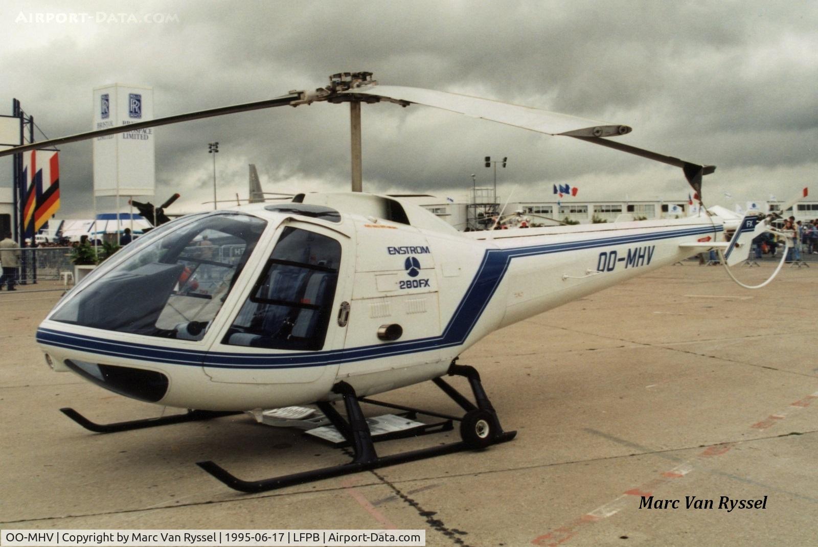 OO-MHV, 1990 Enstrom 280FX Shark C/N 2051, At Paris Airshow 1995.