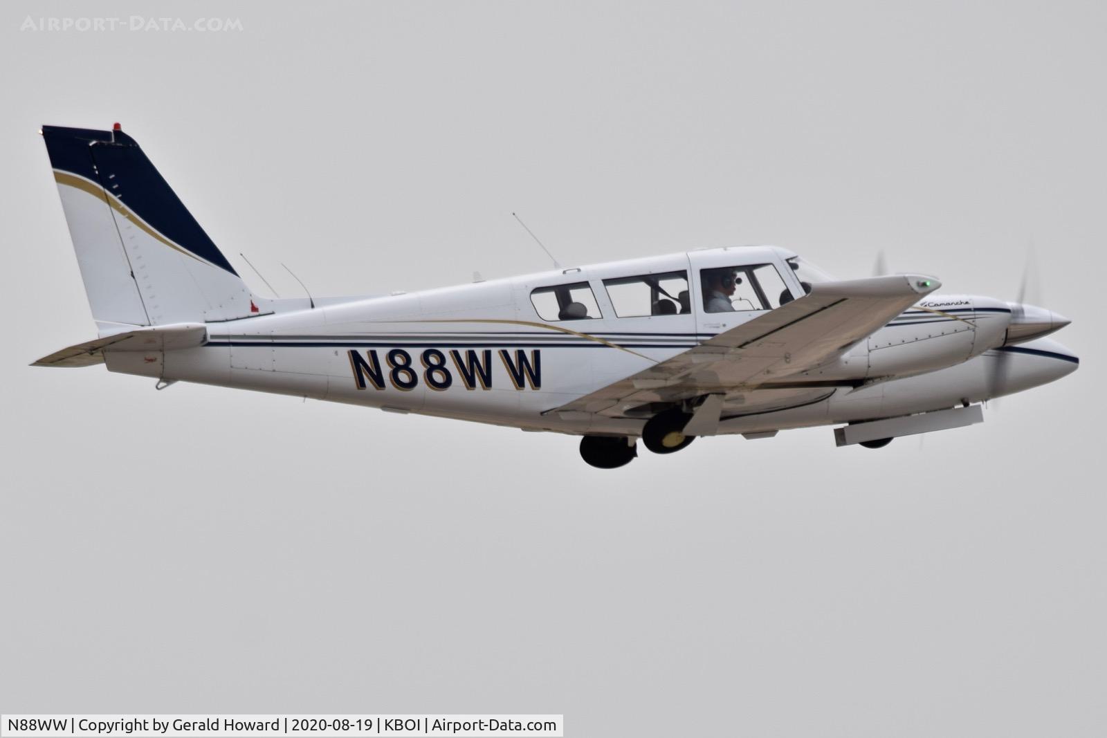 N88WW, 1971 Piper PA-39 C/N 39-125, Departing BOI.