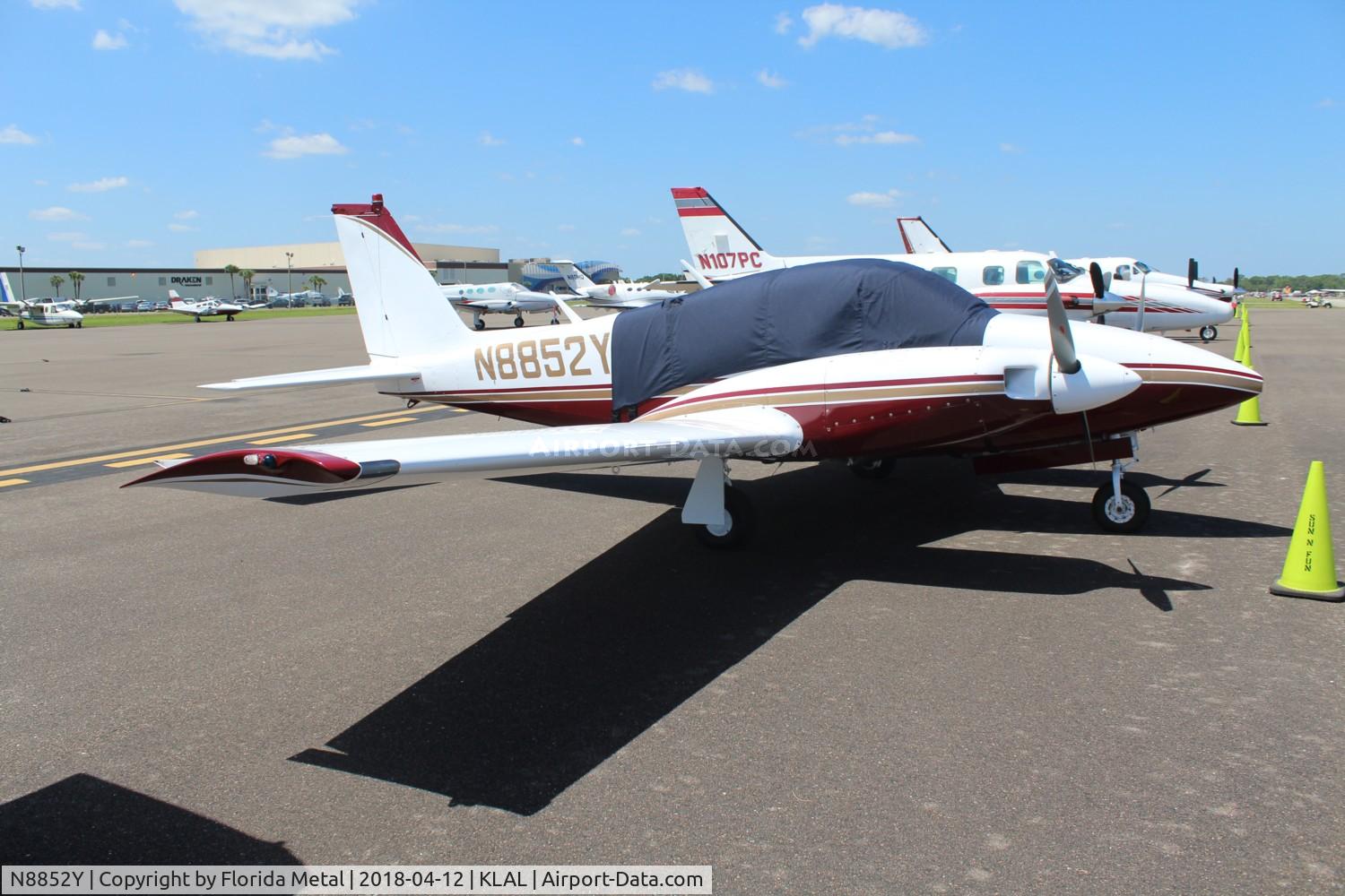 N8852Y, 1969 Piper PA-39-160 Twin Comanche C/R C/N 39-7, PA-30