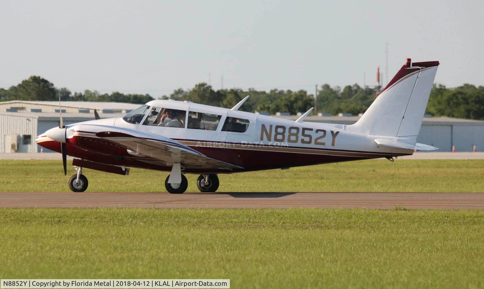 N8852Y, 1969 Piper PA-39-160 Twin Comanche C/R C/N 39-7, PA-30