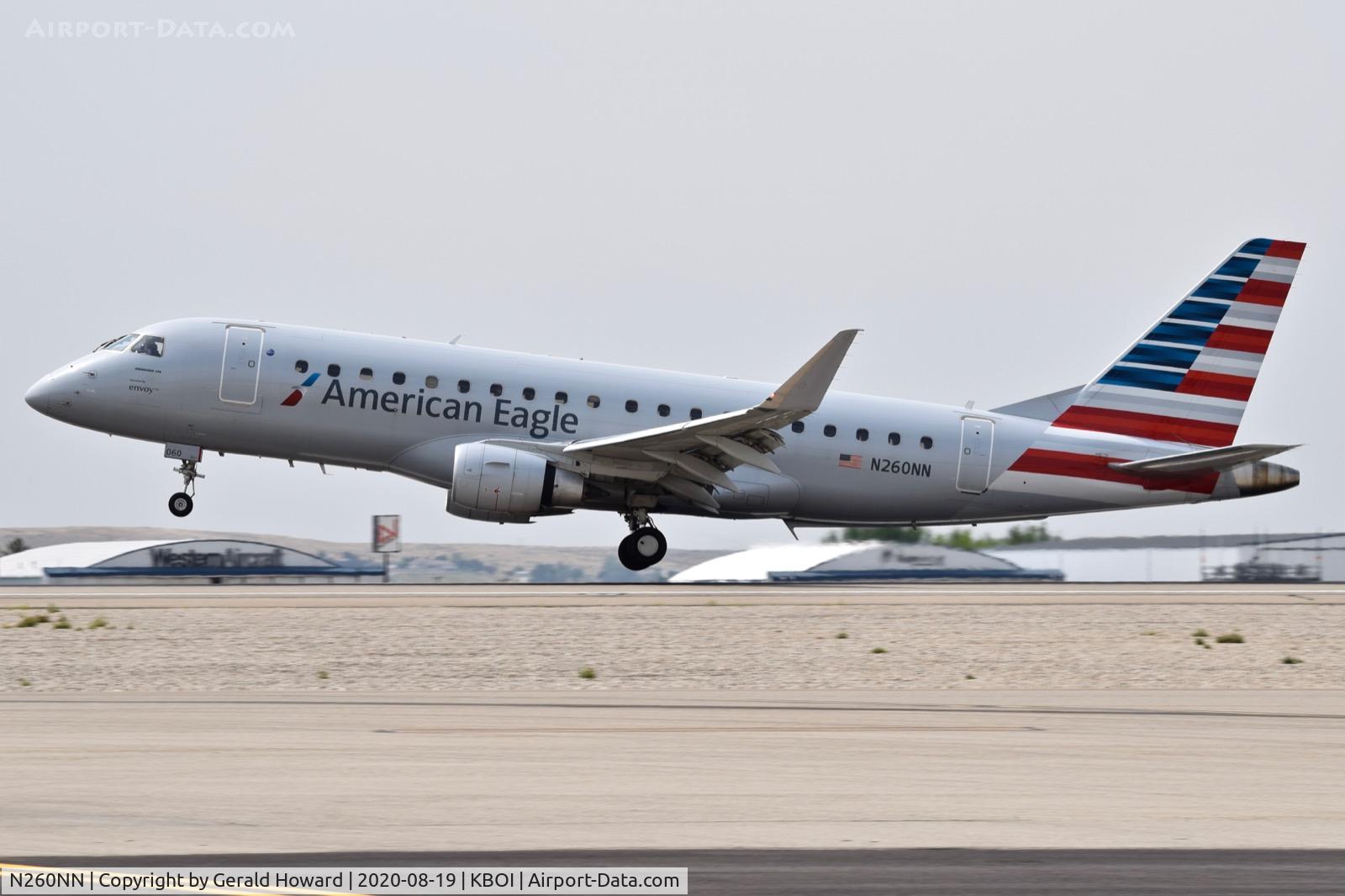 N260NN, 2017 Embraer 175LR (ERJ-170-200LR) C/N 17000699, Landing 10L.