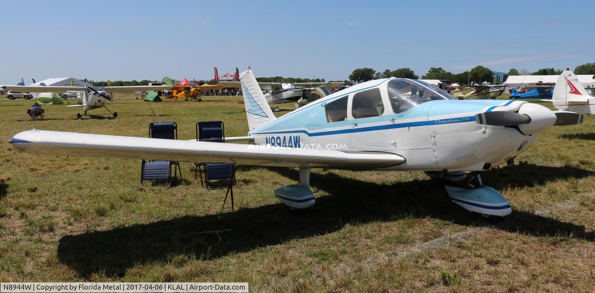 N8944W, 1964 Piper PA-28-235 C/N 28-10513, PA-28-235