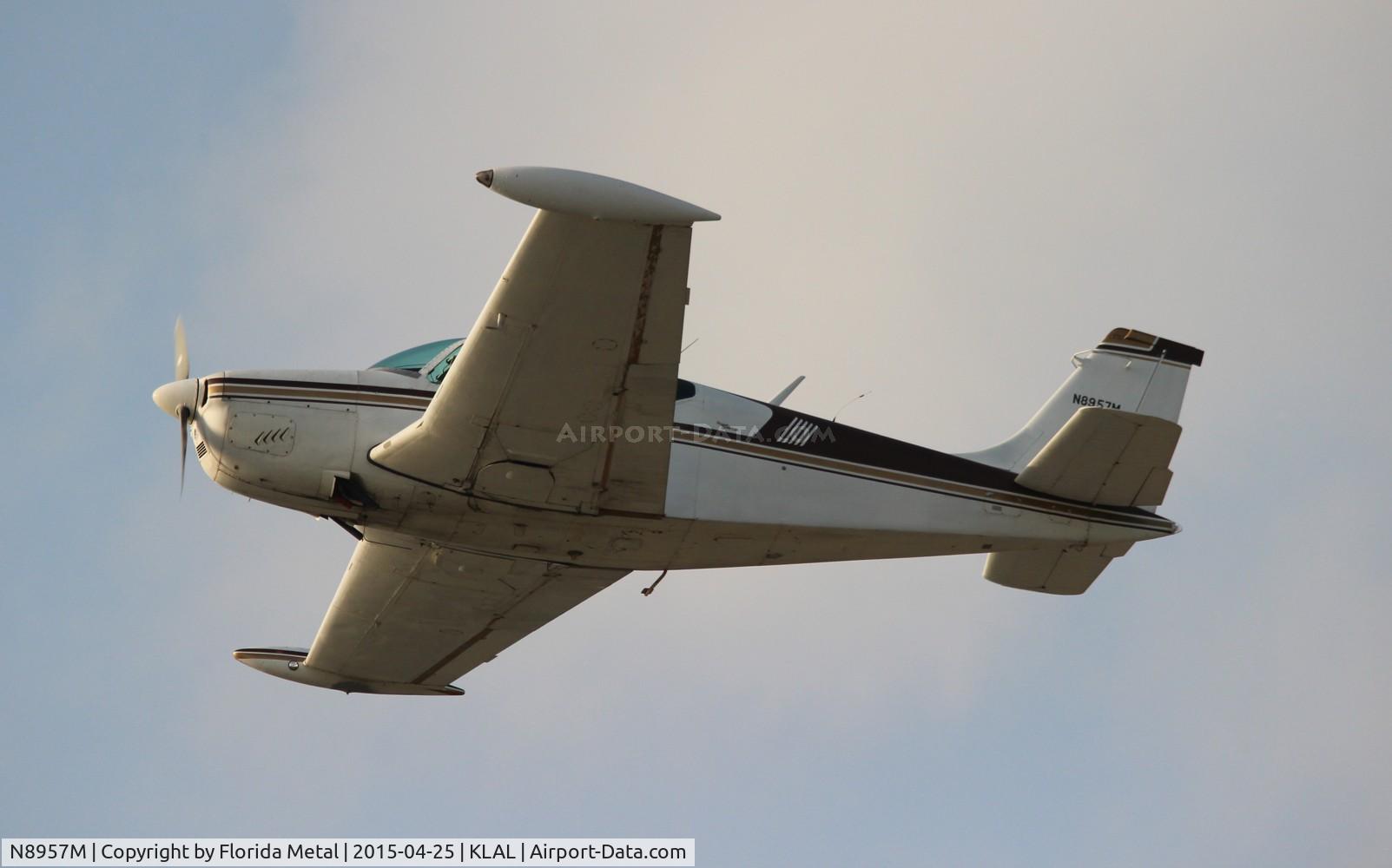 N8957M, 1963 Beech 35-B33 Debonair C/N CD-717, Beech 33
