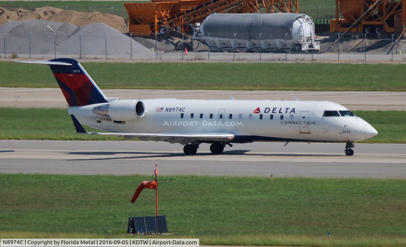 N8974C, 2004 Canadair CRJ-200LR (CL-600-2B19) C/N 7974, Endeavor CR2`