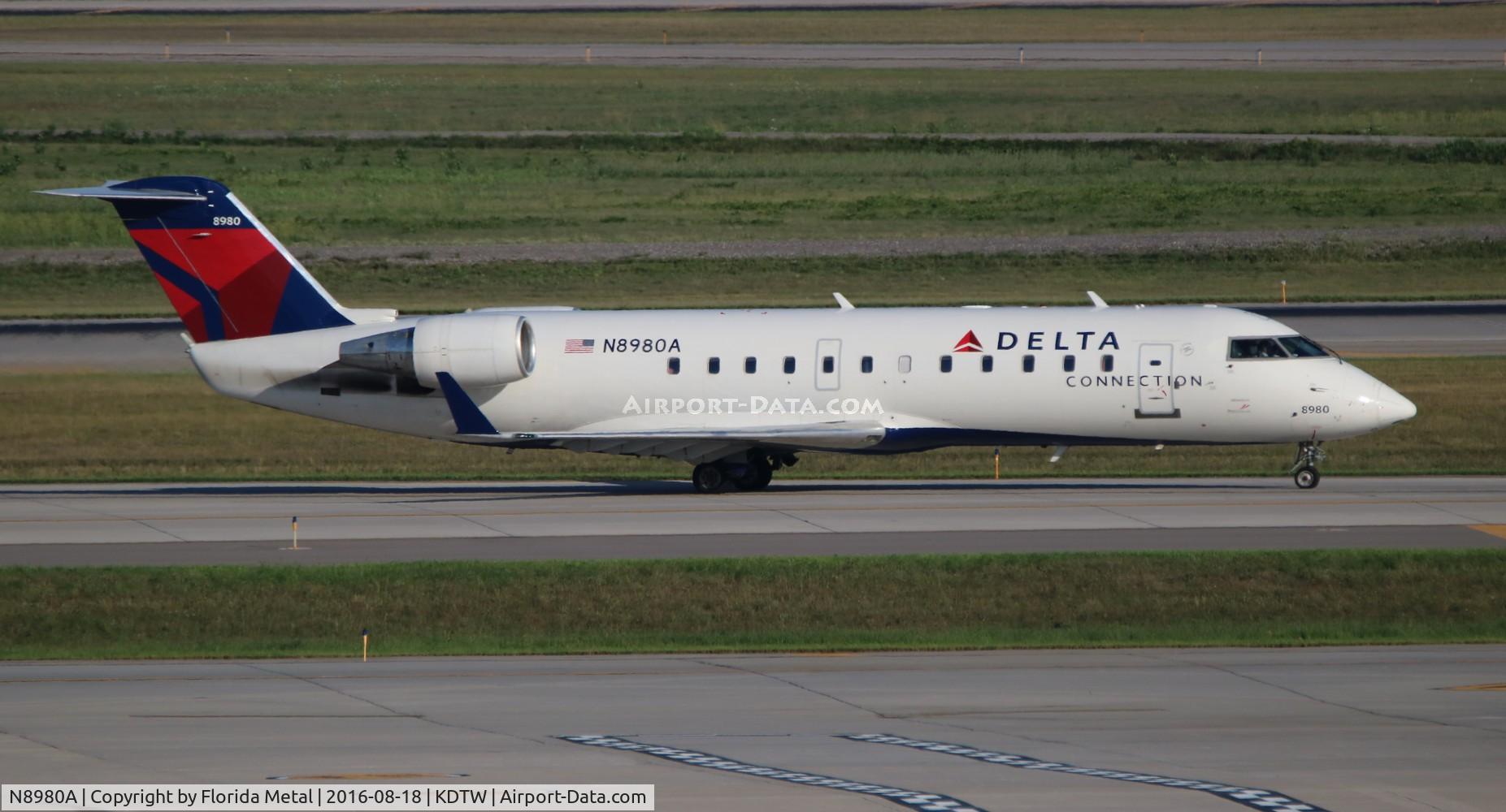 N8980A, 2004 Bombardier CRJ-200 (CL-600-2B19) C/N 7980, Endeavor CR2