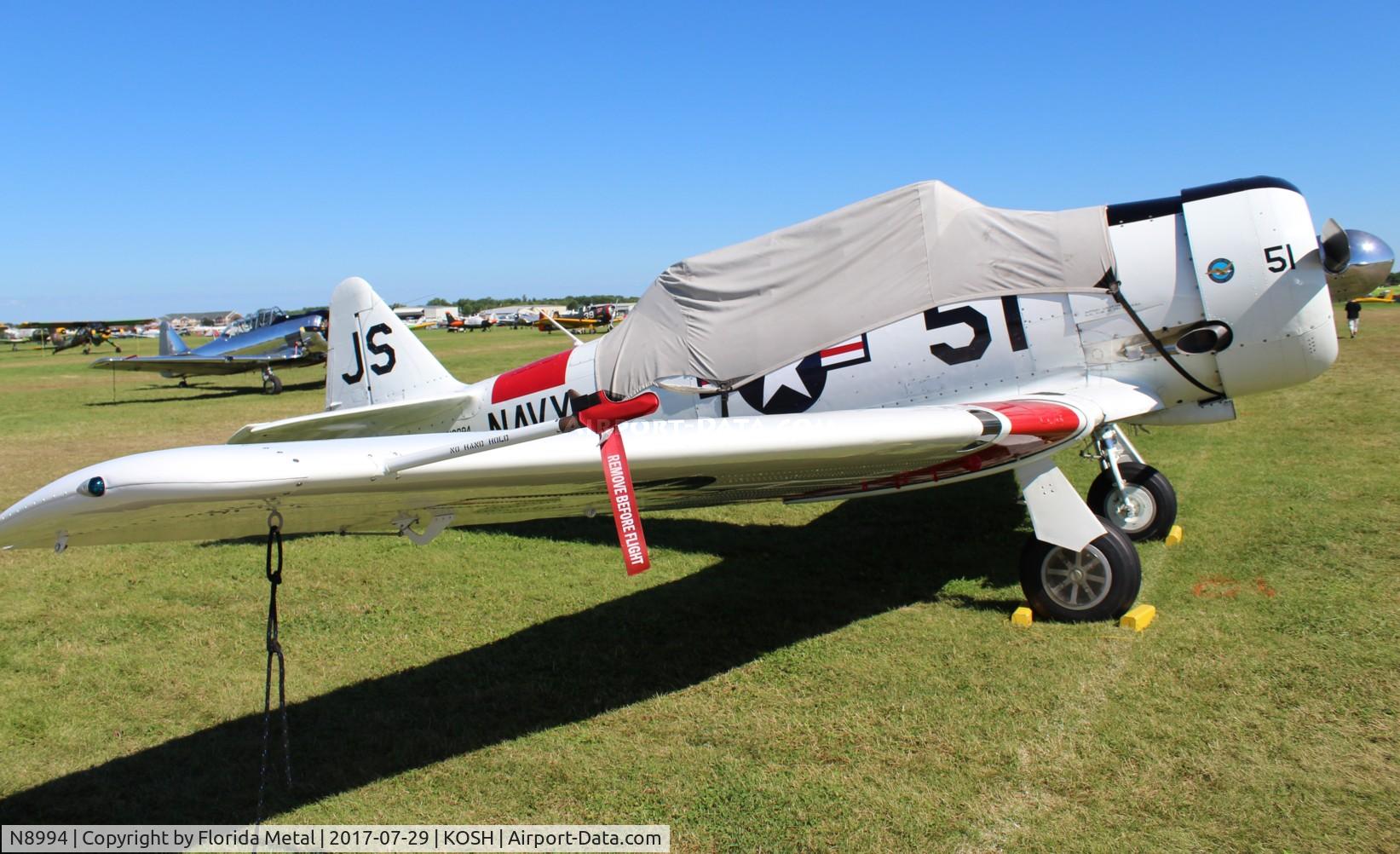 N8994, 1943 Noorduyn AT-16 Harvard II C/N 66-2814, Harvard painted as SNG