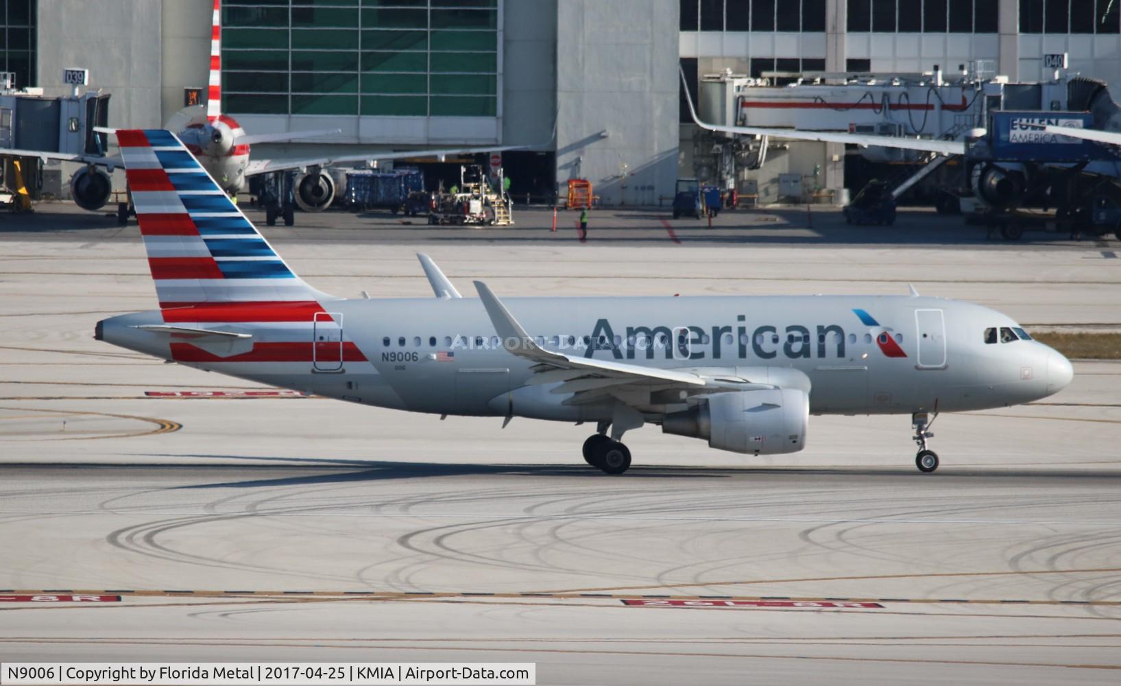 N9006, 2013 Airbus A319-115 C/N 5761, AAL A319