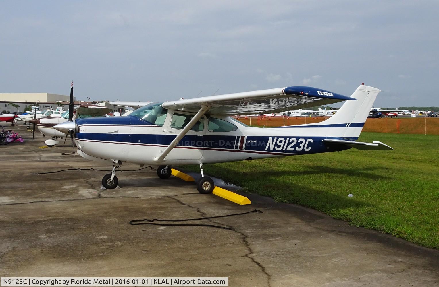 N9123C, 1978 Cessna R182 Skylane RG C/N R18200411, Cessna R182