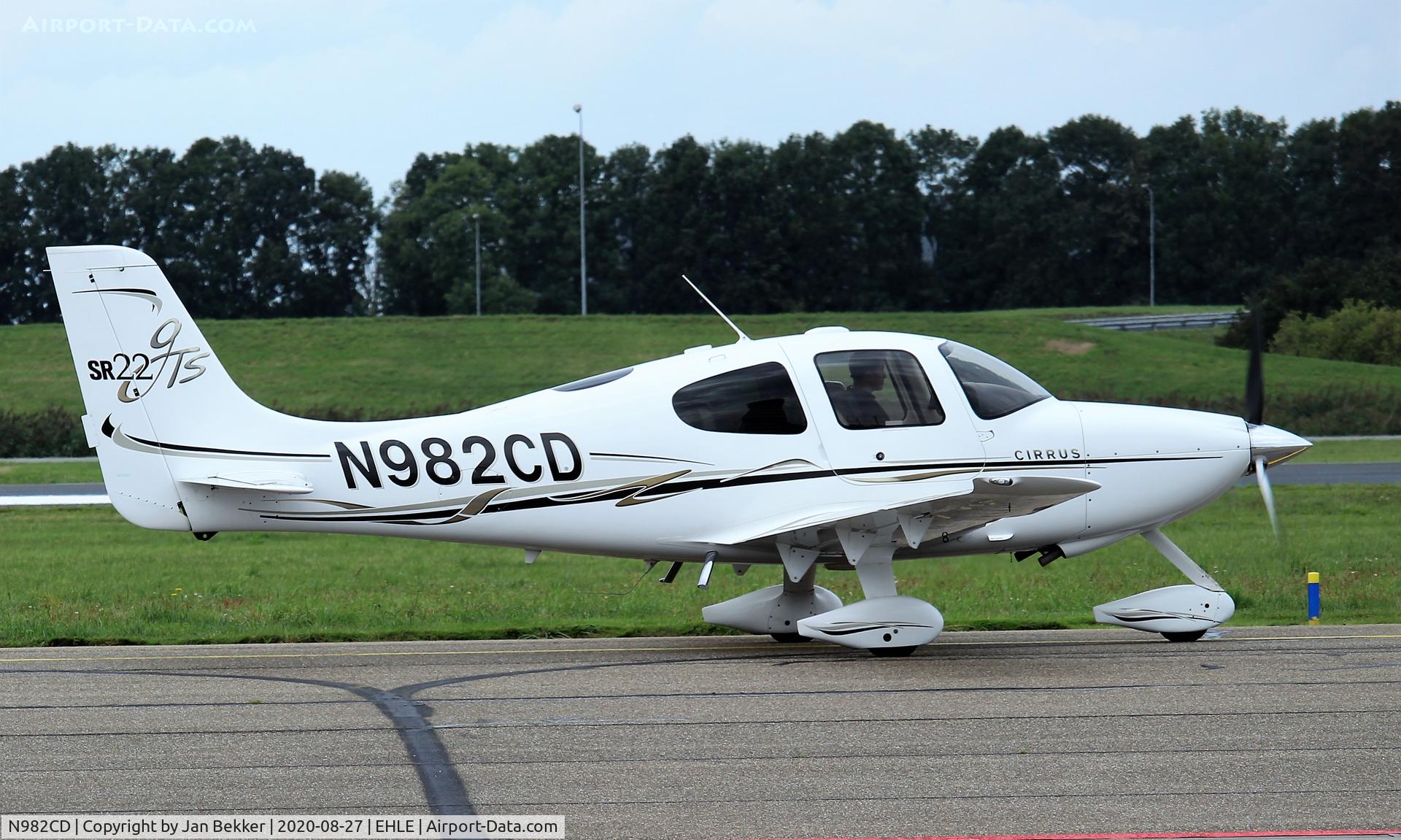 N982CD, 2006 Cirrus SR22 GTS C/N 1853, Lelystad Airport