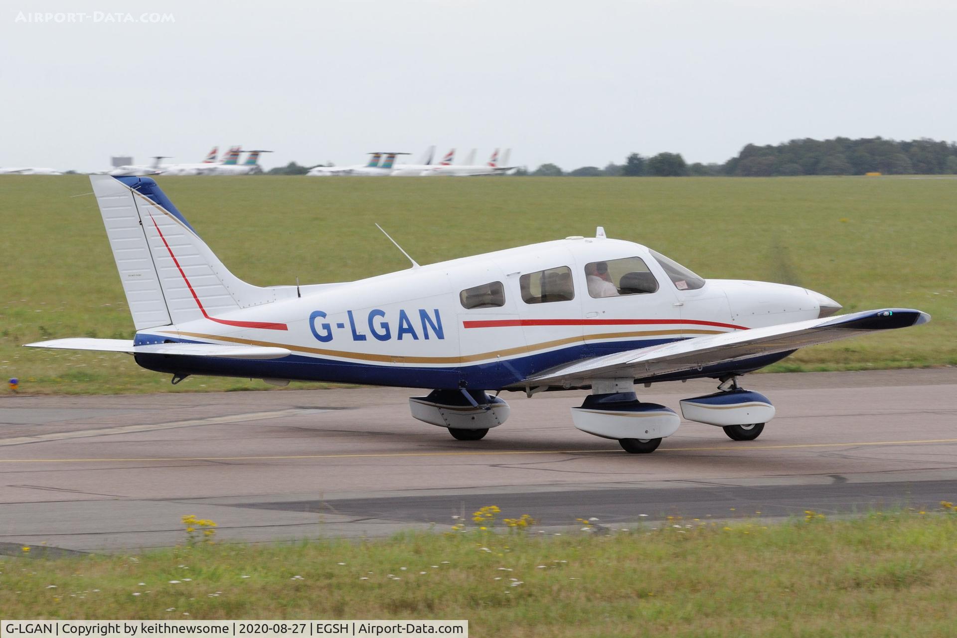 G-LGAN, 1999 Piper PA-28-181 Cherokee Archer III C/N 2843248, Leaving Norwich.