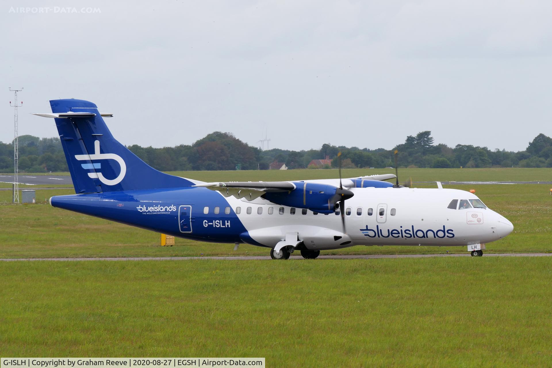 G-ISLH, 1990 ATR 42-320 C/N 173, Departing from Norwich.