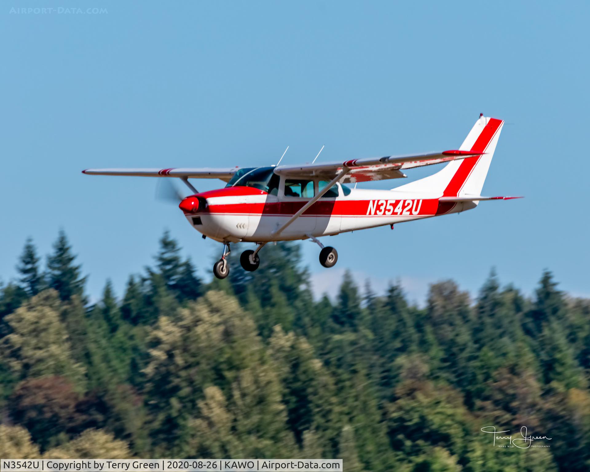 N3542U, 1963 Cessna 182F Skylane C/N 18254942, KAWO